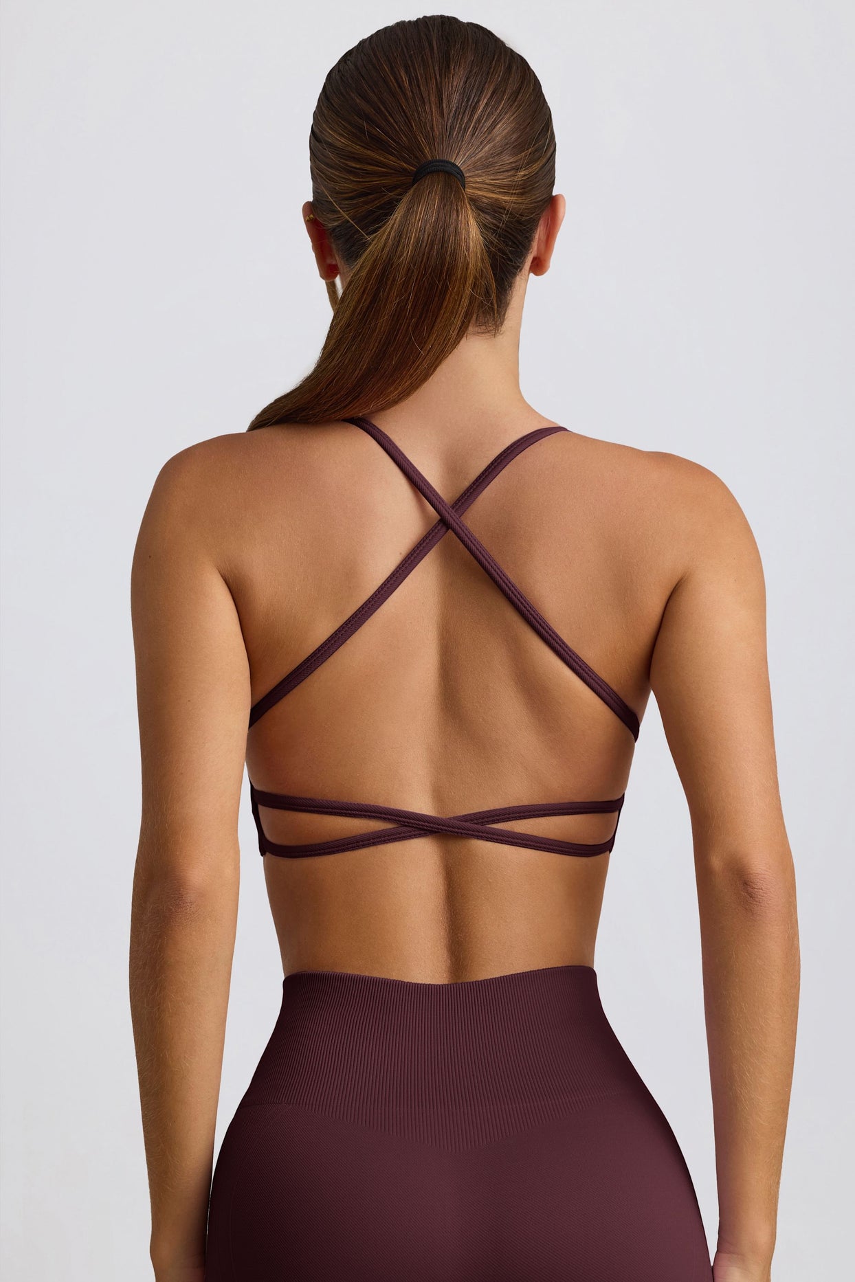 Super Sculpt Seamless Backless Sports Bra in Burgundy - 2