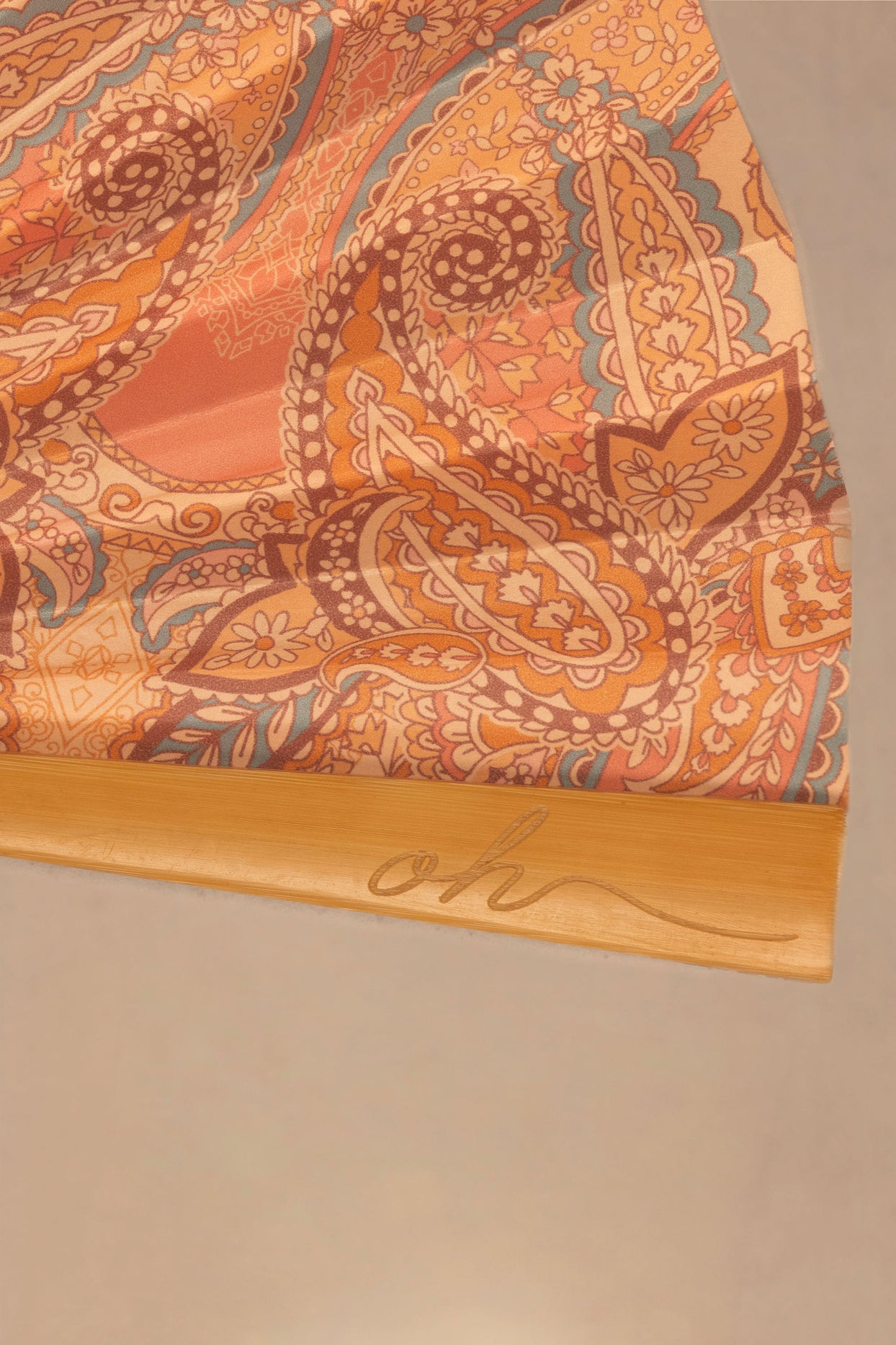 Folding Hand Fan in Paisley Print - 2