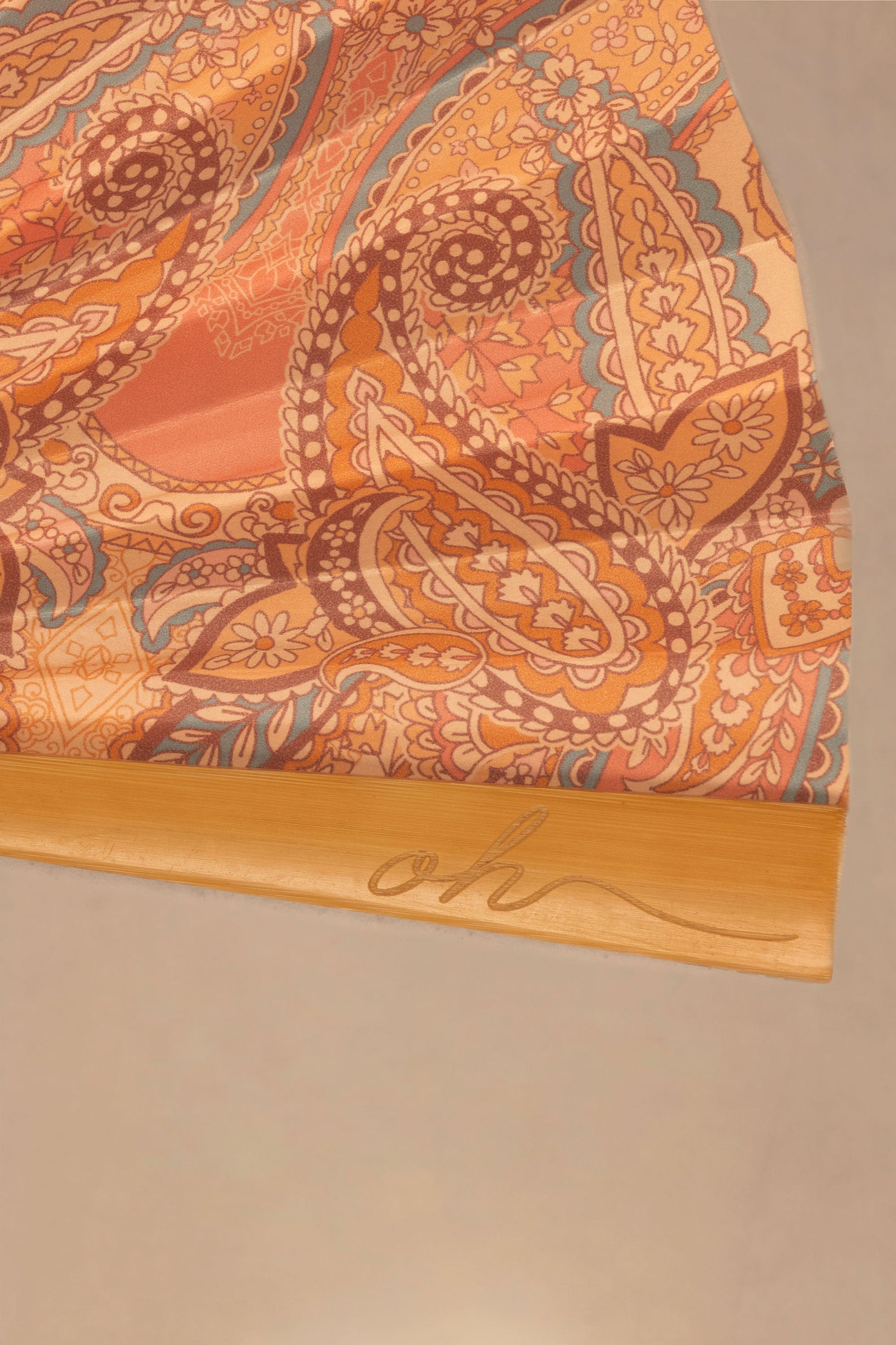 Folding Hand Fan in Paisley Print - 2