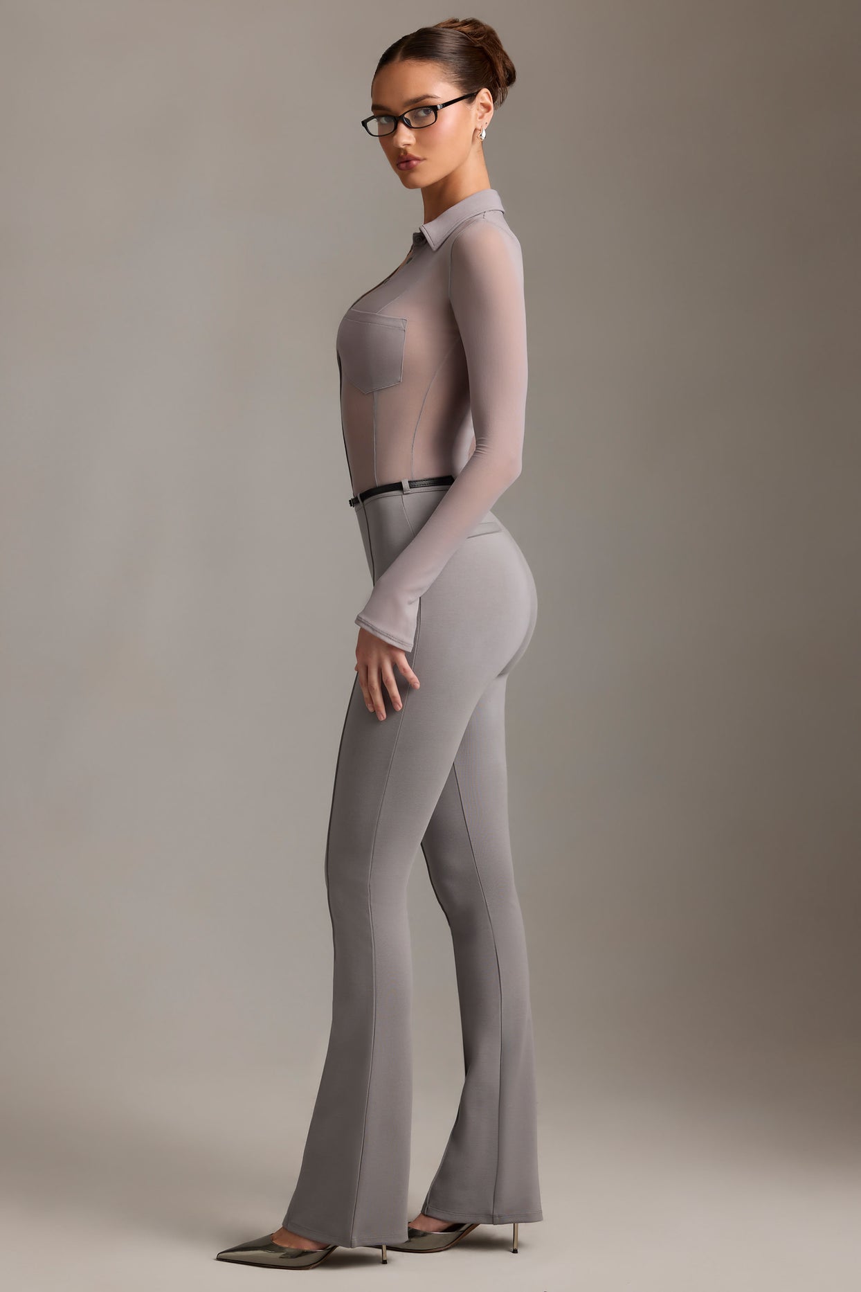 Low-Rise Flared Trousers in Grey - 3
