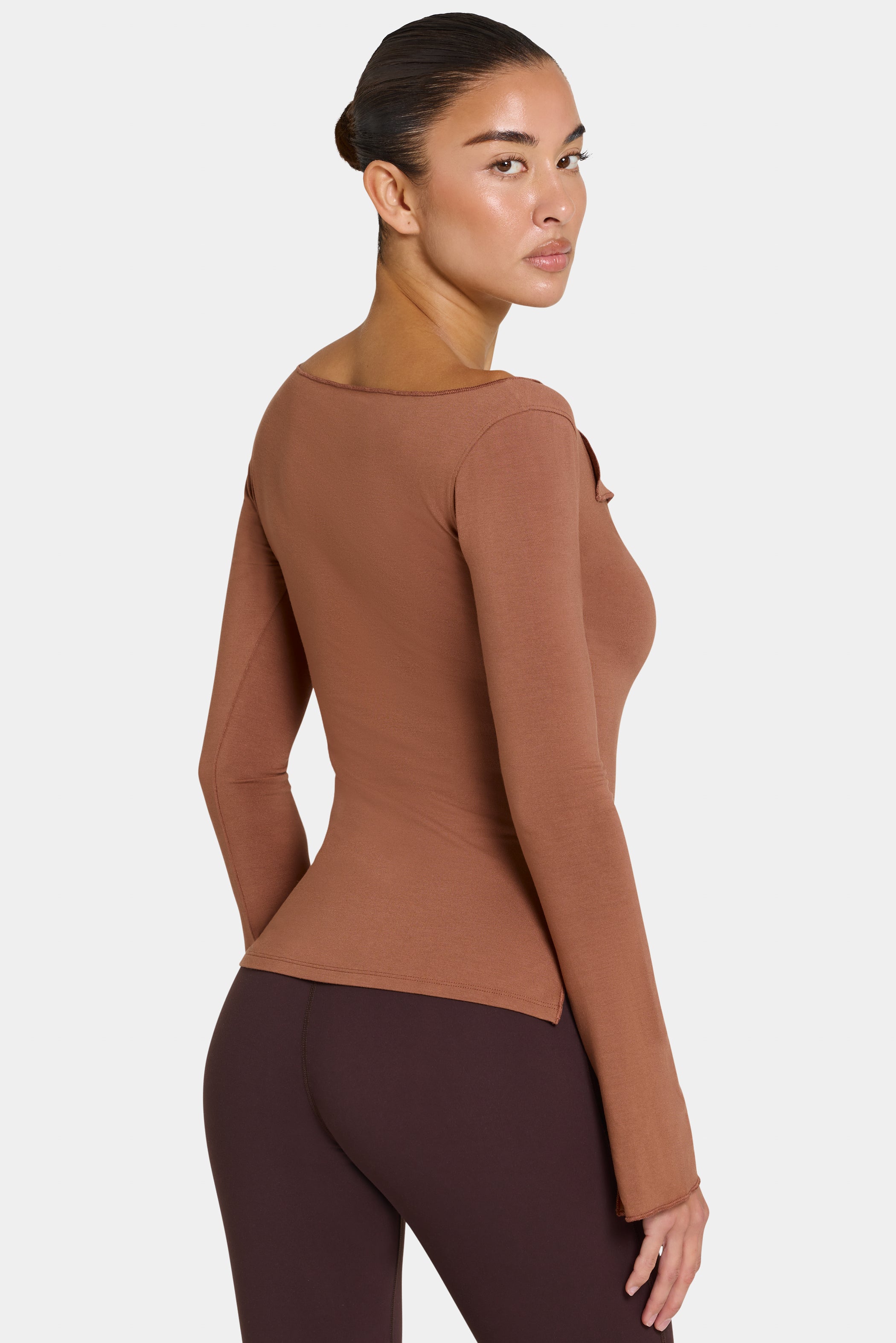 ButterCloud™ Long Sleeve Top in Cocoa