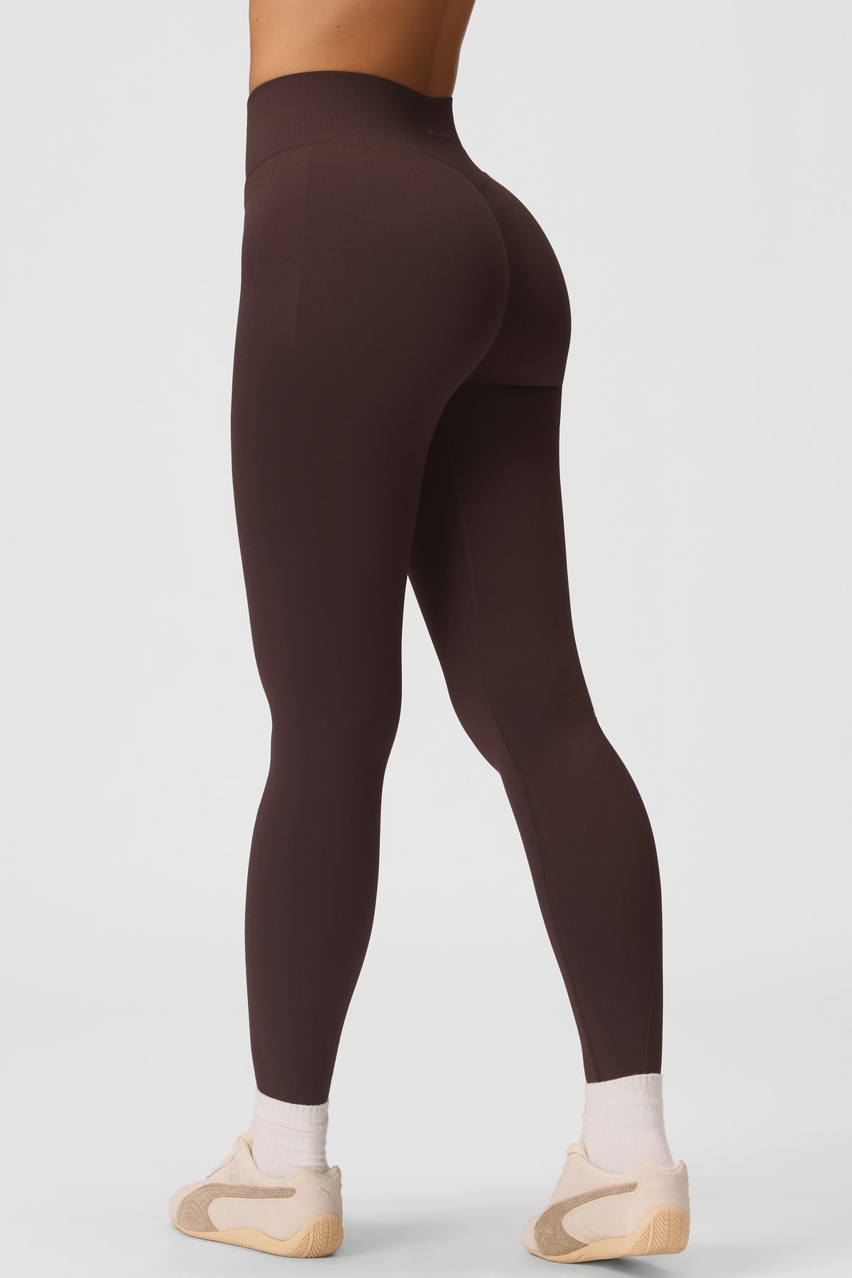 Seamless Full-Length Leggings in Espresso - 1