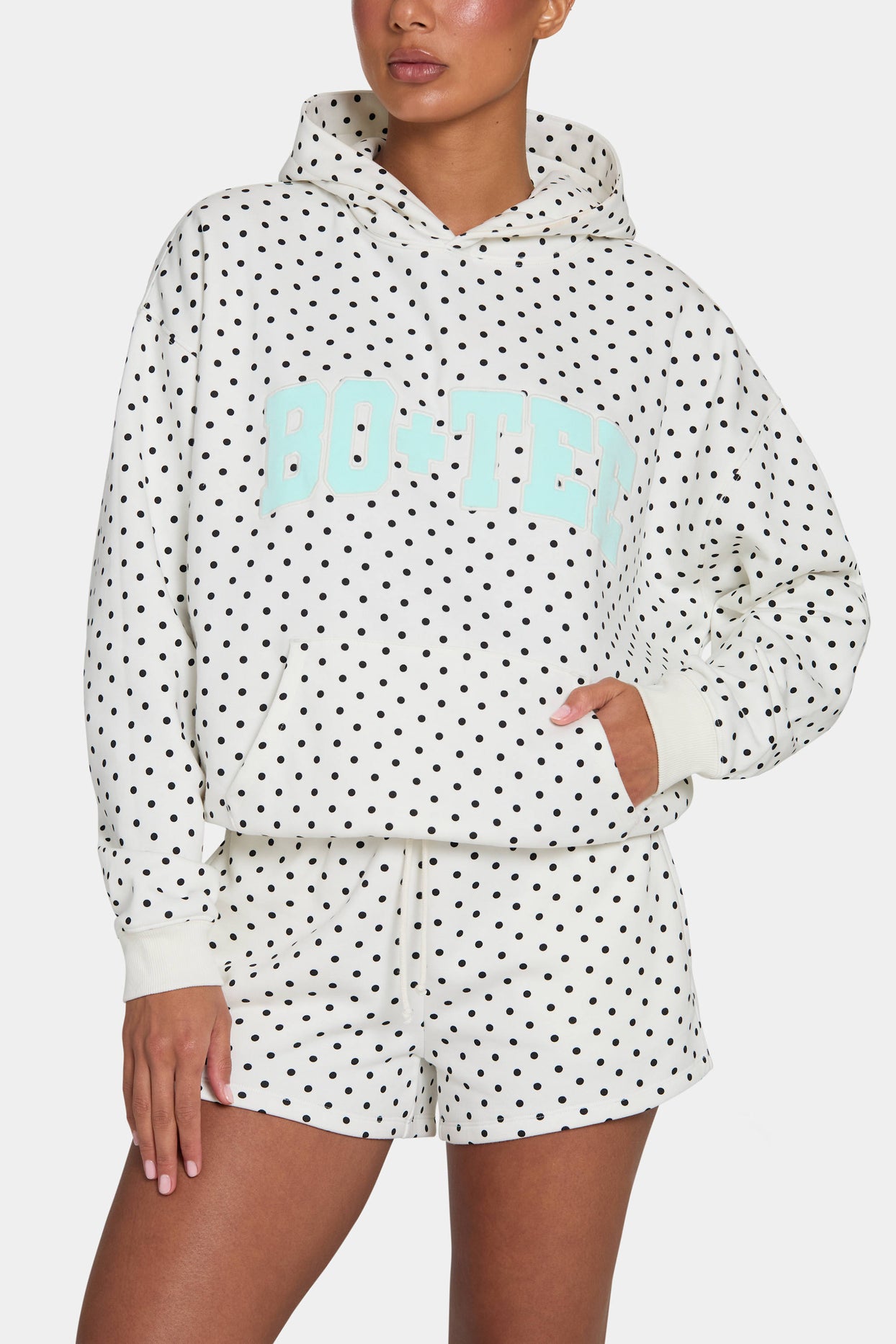 Sweat Shorts in Coconut Polka Dot - 4