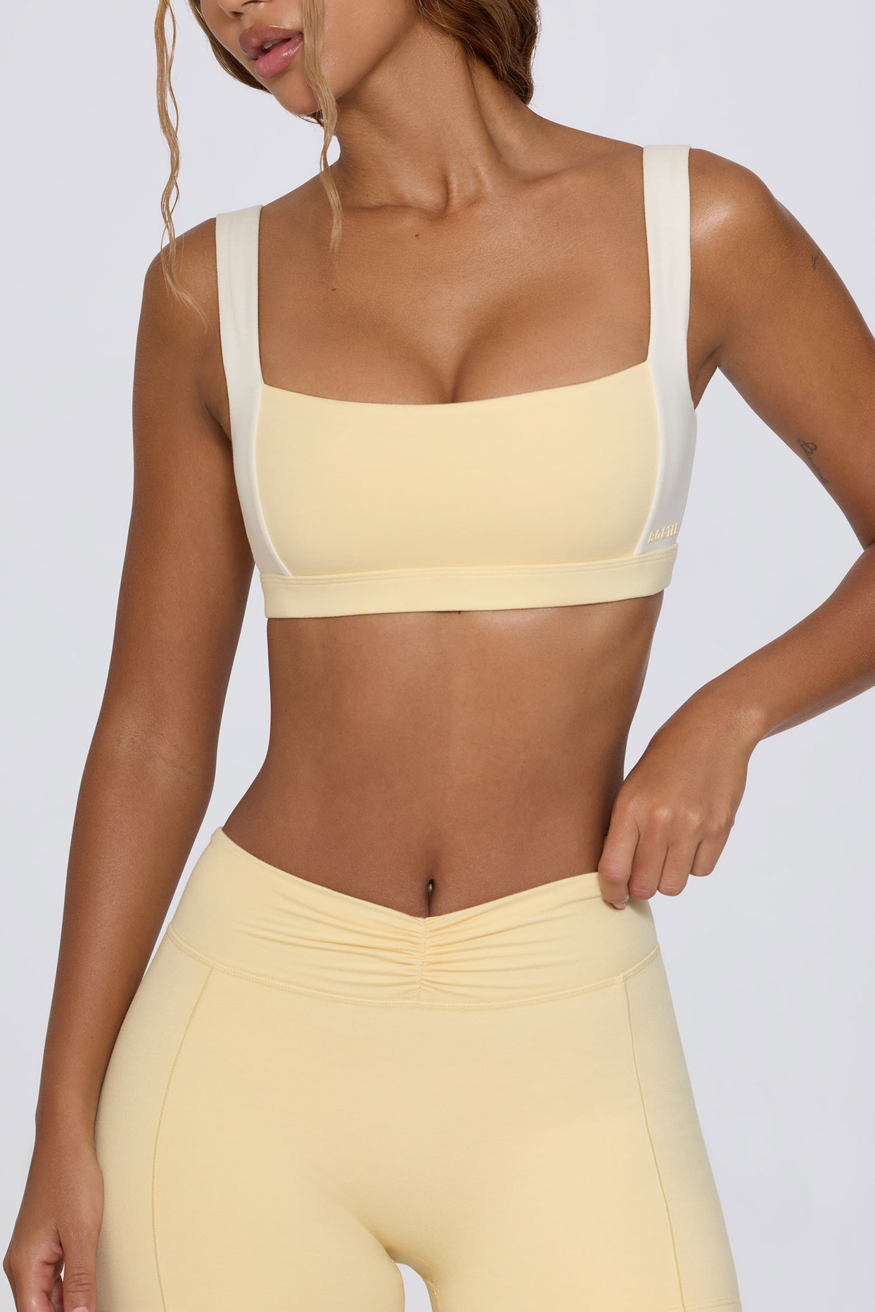 Contrast Sports Bra in Lemon Marl - 4