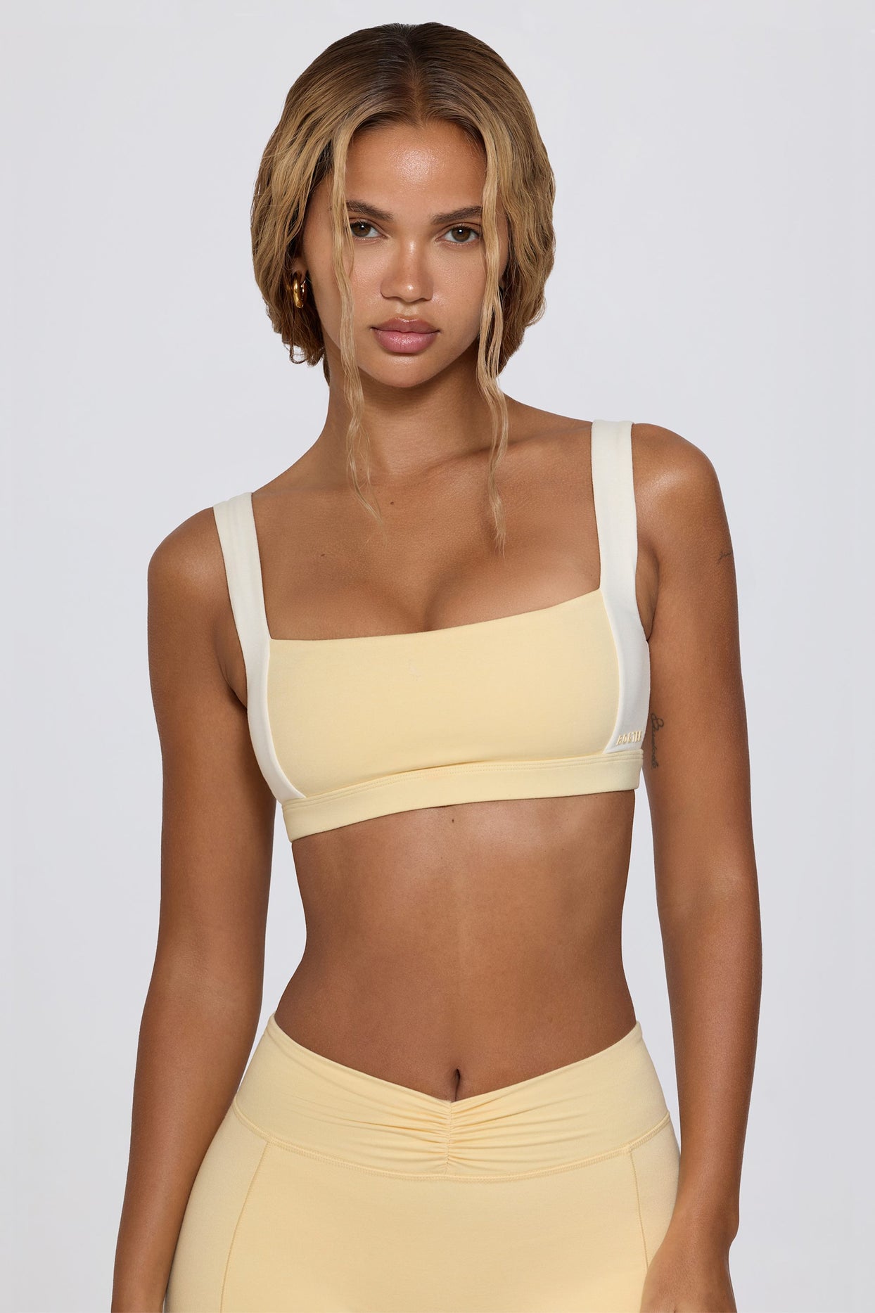 Contrast Sports Bra in Lemon Marl - 5