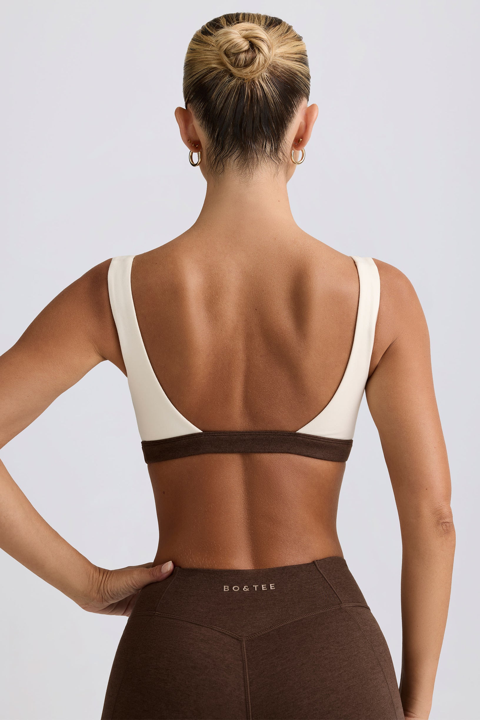 Contrast Sports Bra in Pecan Marl - 2