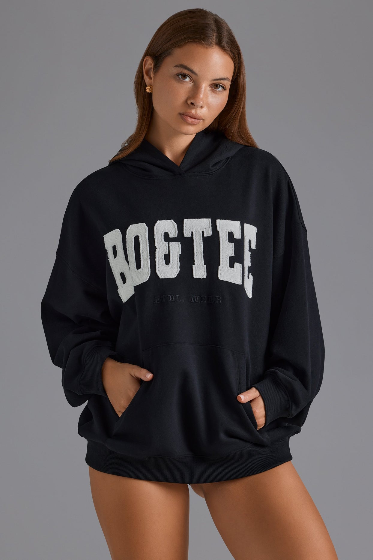 Cotton Fleece Appliqué Oversized Hoodie in Black - 6