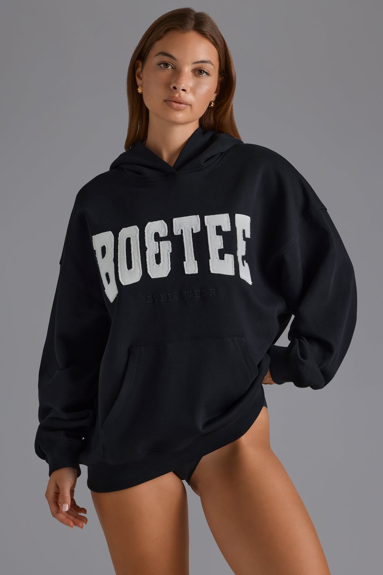 Cotton Fleece Appliqué Oversized Hoodie in Black - 7