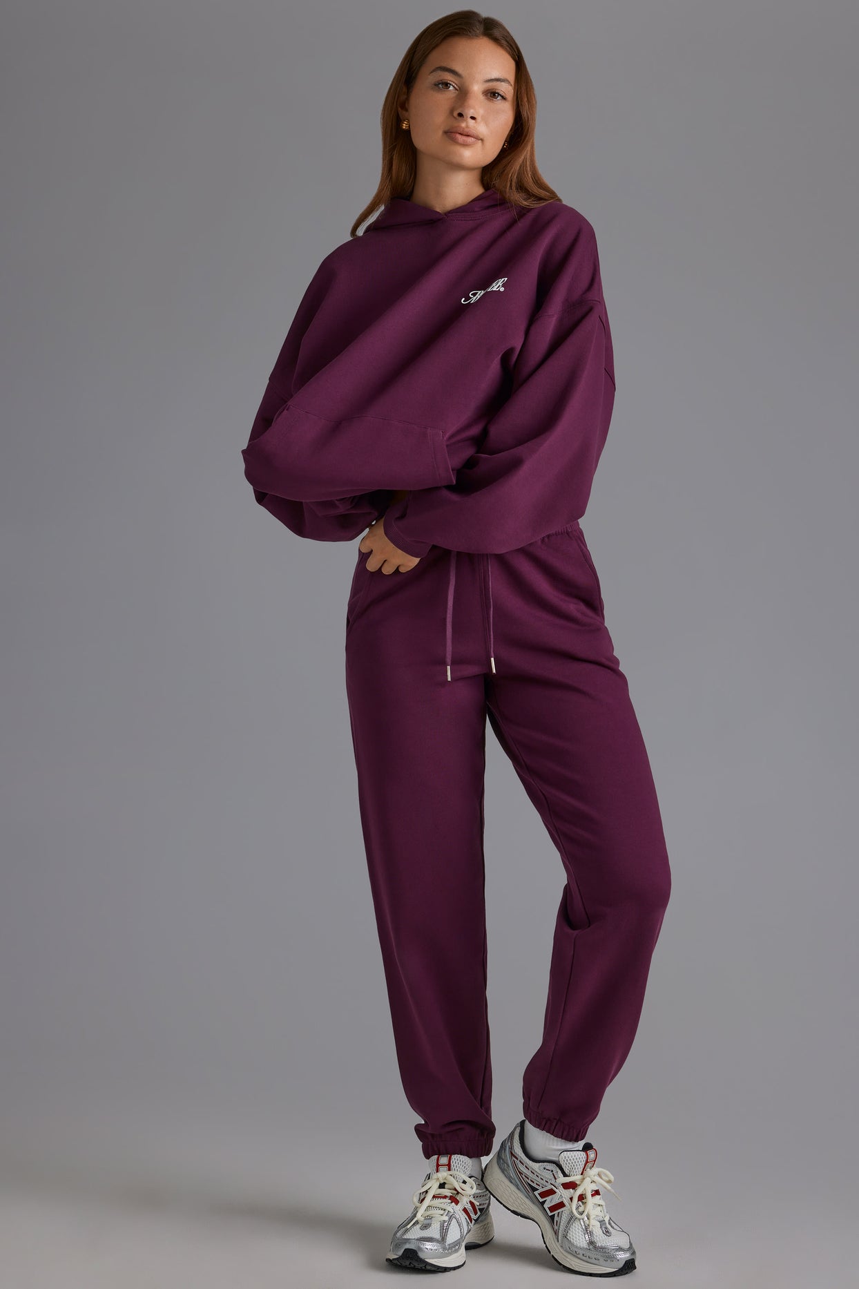 Soft Cotton Jersey Relaxed Mid-Rise Joggers in Grape - 7