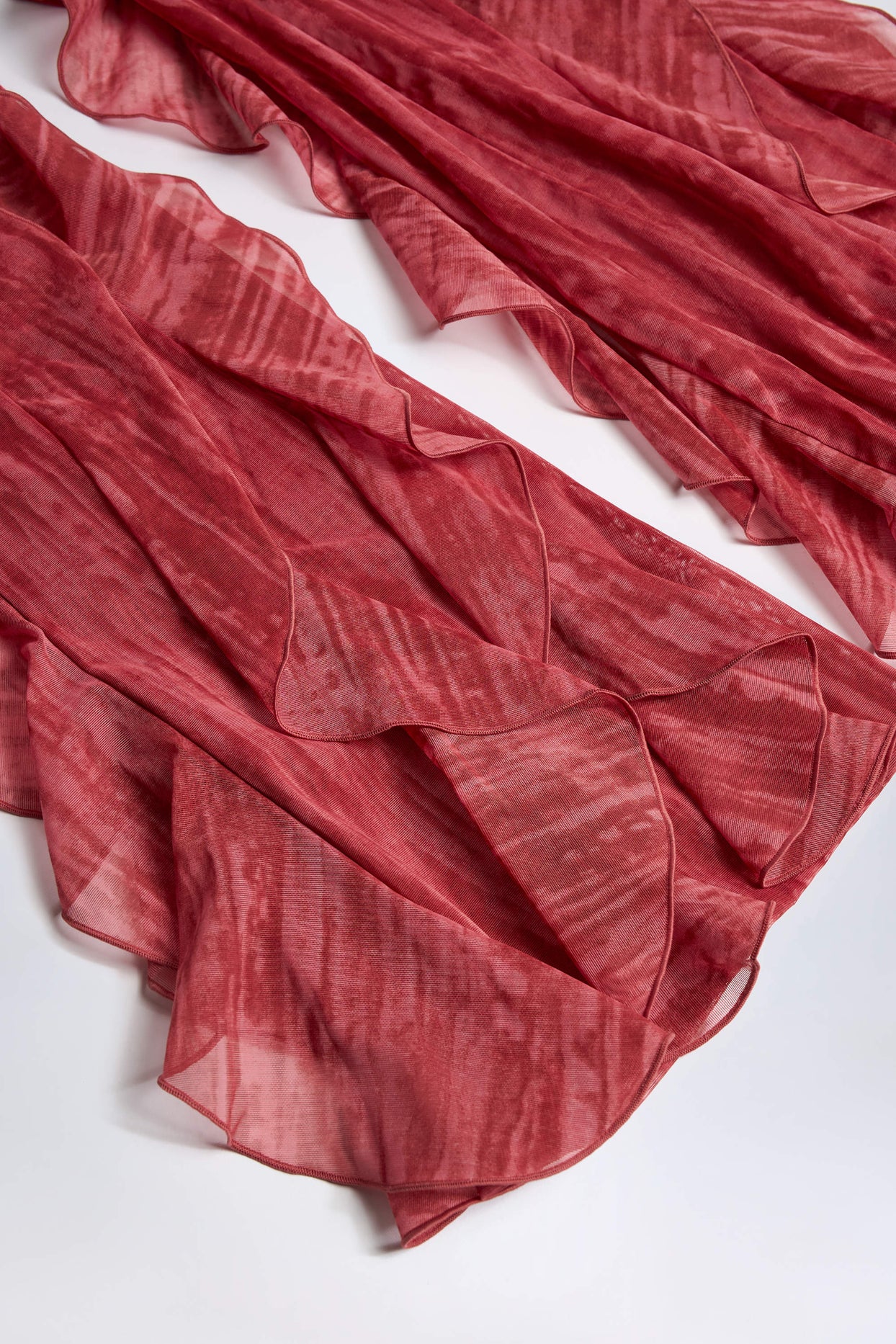 Ruffled Mid-Rise Flared Trousers in Red Print - 3
