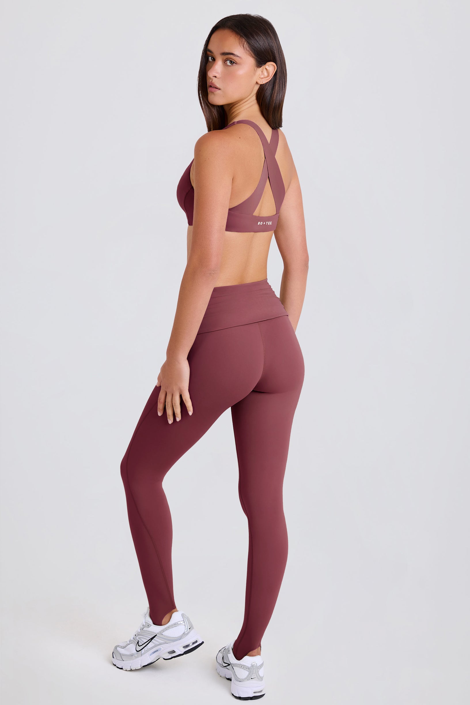 Foldover Mid-Rise Stirrup Leggings in Acai - 2