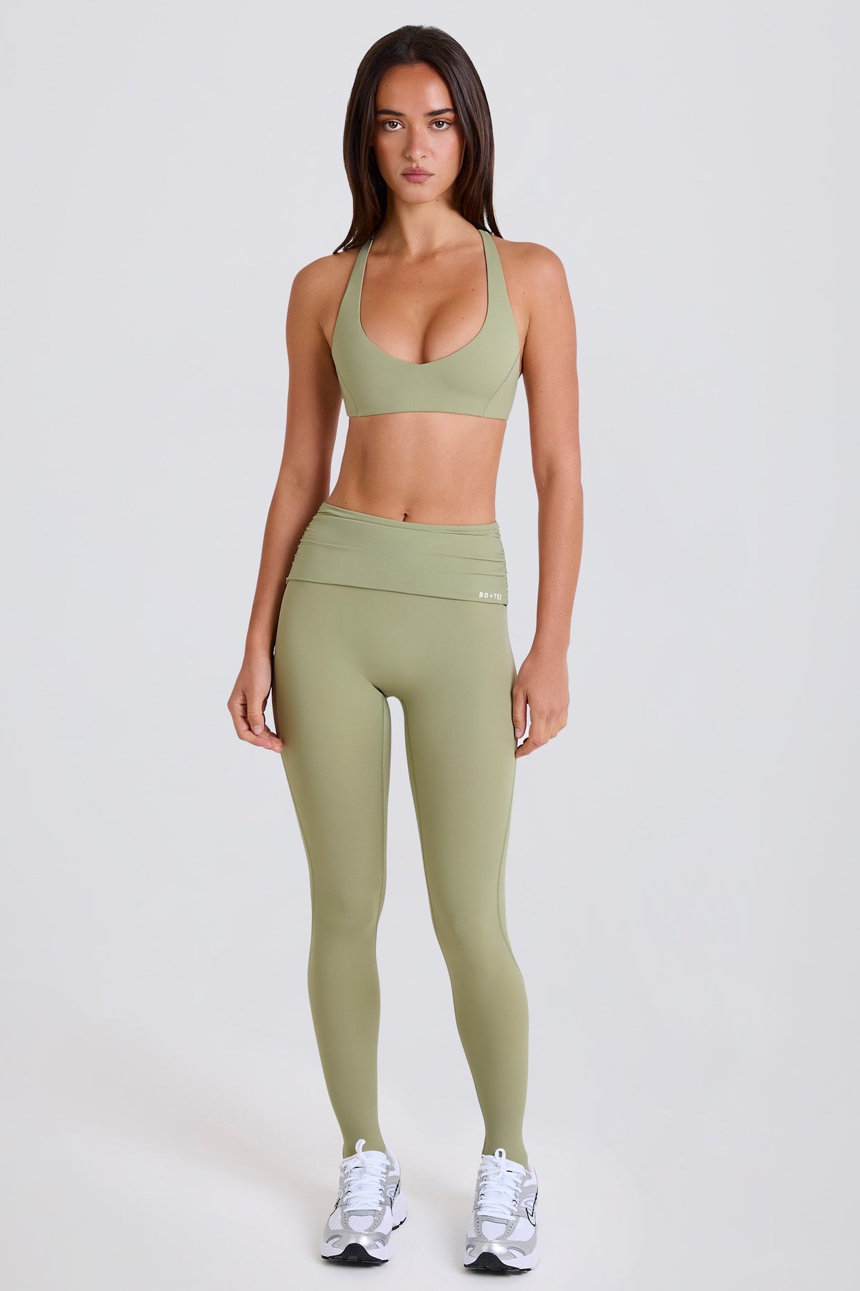Foldover Mid-Rise Stirrup Leggings in Matcha - 4