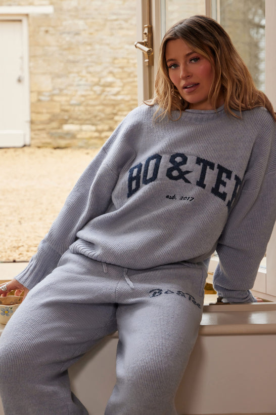 Oversized Knit Jumper in Soft Blue