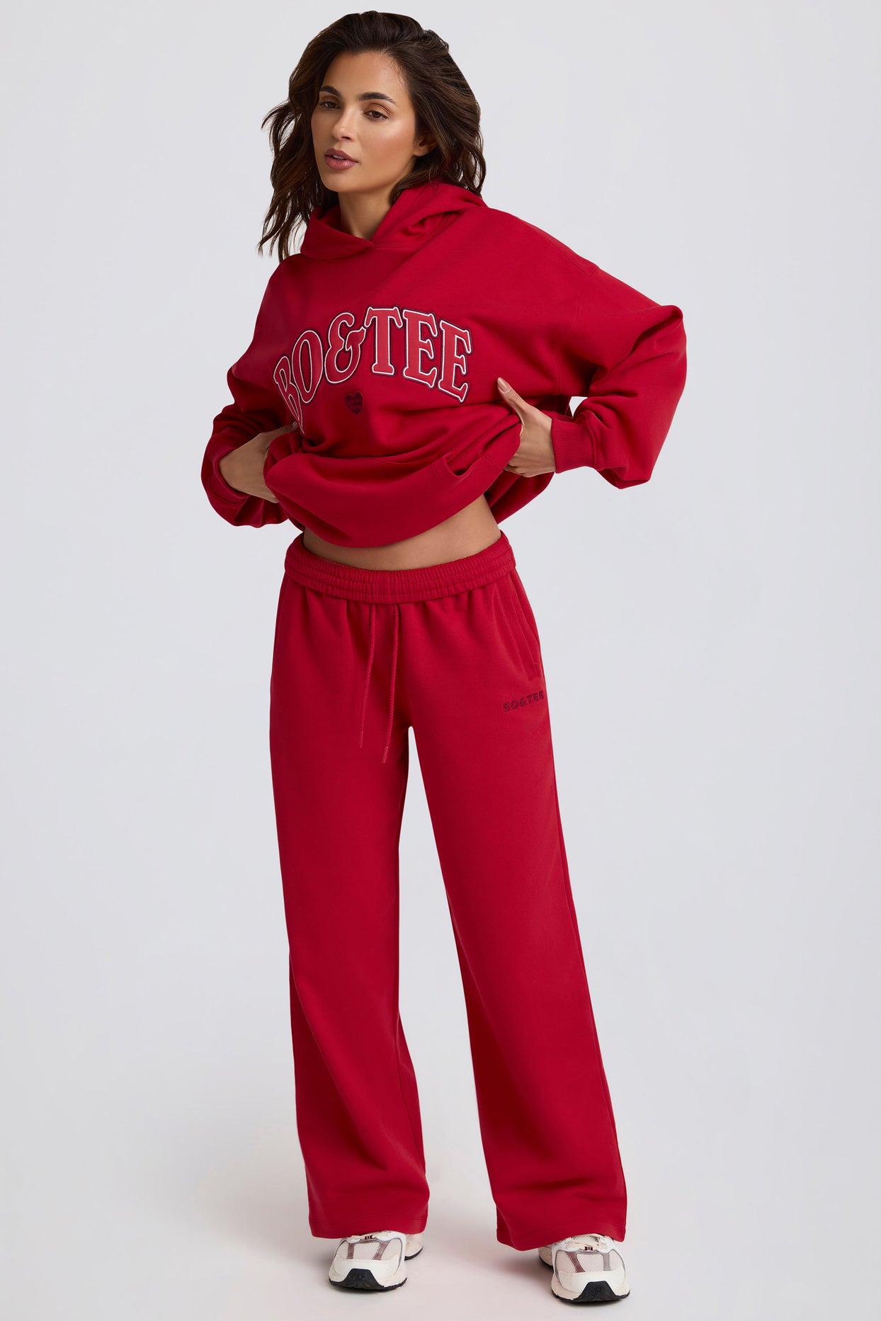 Soft Cotton Jersey Mid-Rise Wide-Leg Joggers in Hot Red - 6