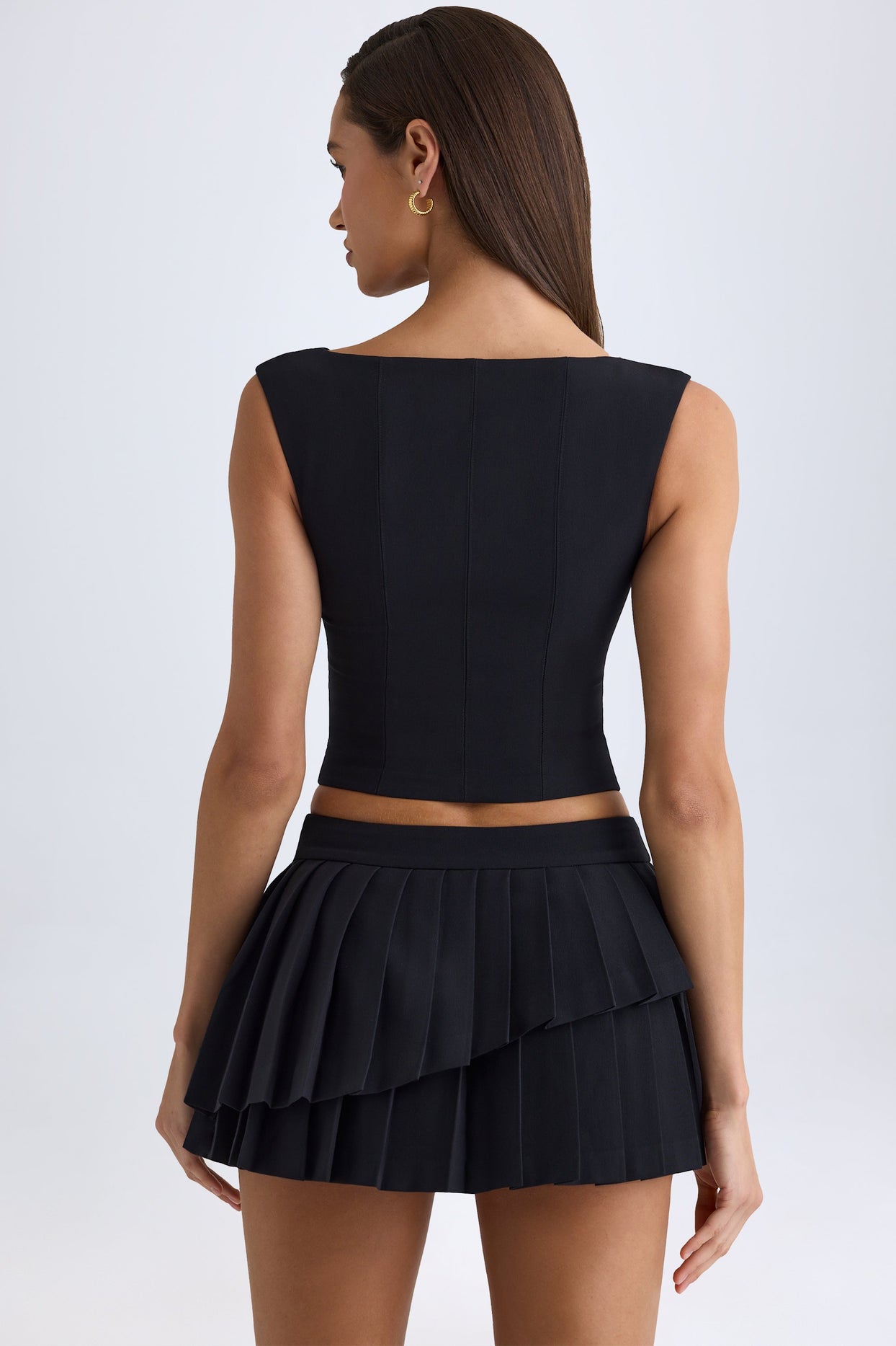 Layered Pleated Low-Rise Mini Skirt in Black - 3