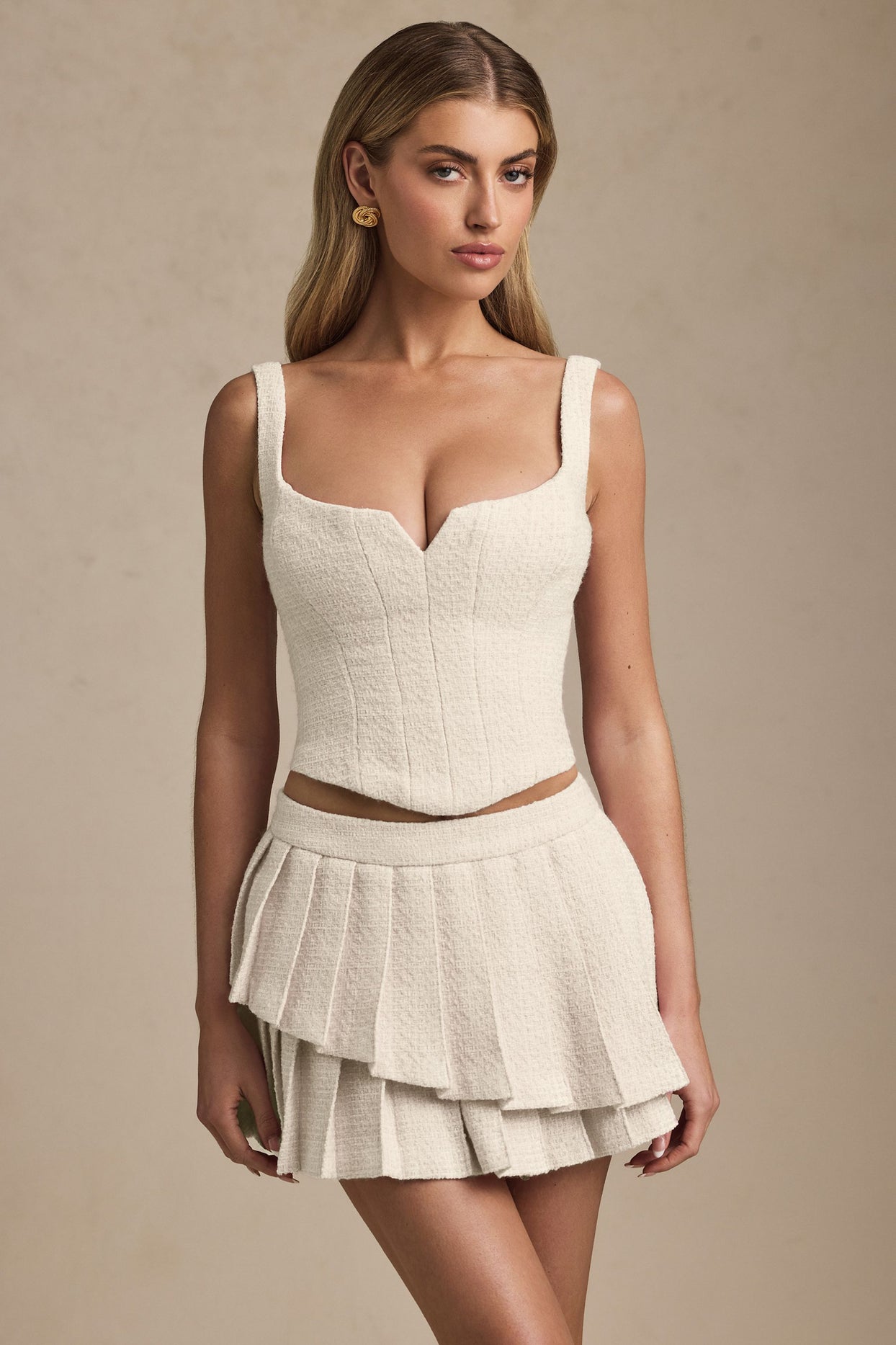 Layered Pleated Low-Rise Mini Skirt in Ivory - 4