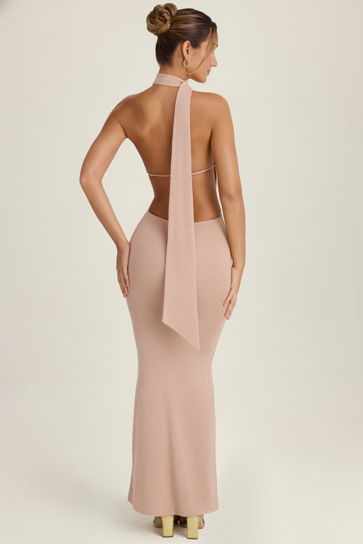 Scarf-Detail Cut-Out Halterneck Maxi Dress in Warm Peach - 2
