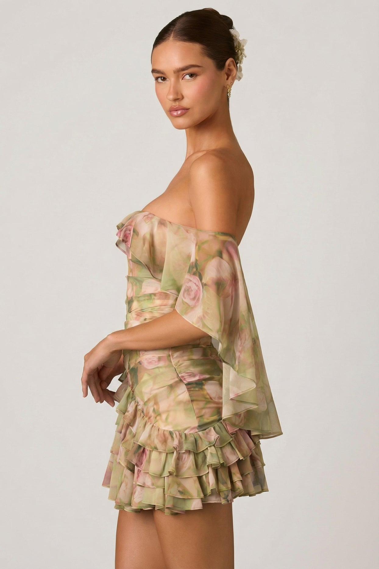 Off-Shoulder Ruffled Mini Dress in Floral Multi Print - 5