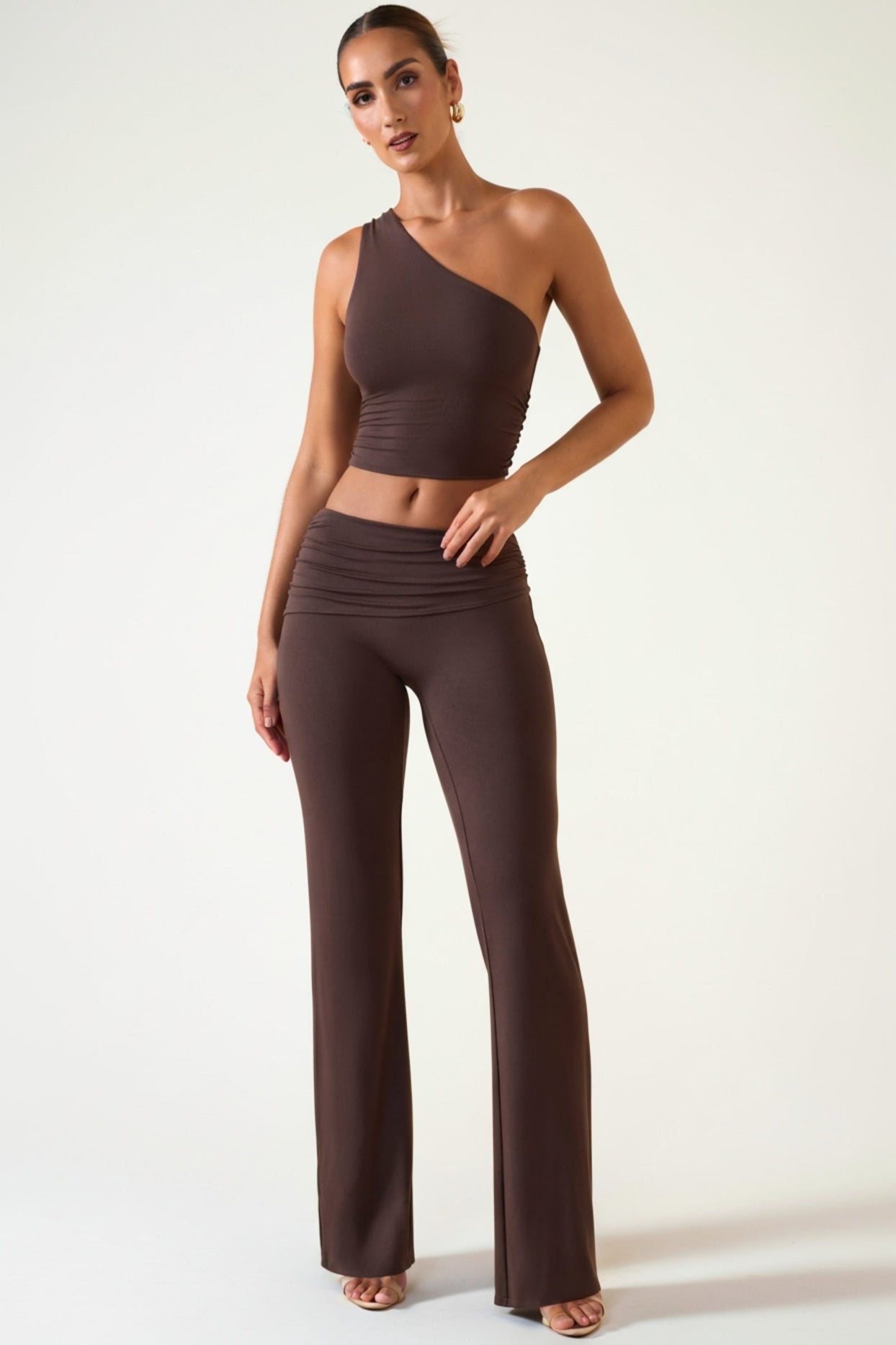 Mid-Rise Straight-Leg Trousers in Chocolate Brown - 6