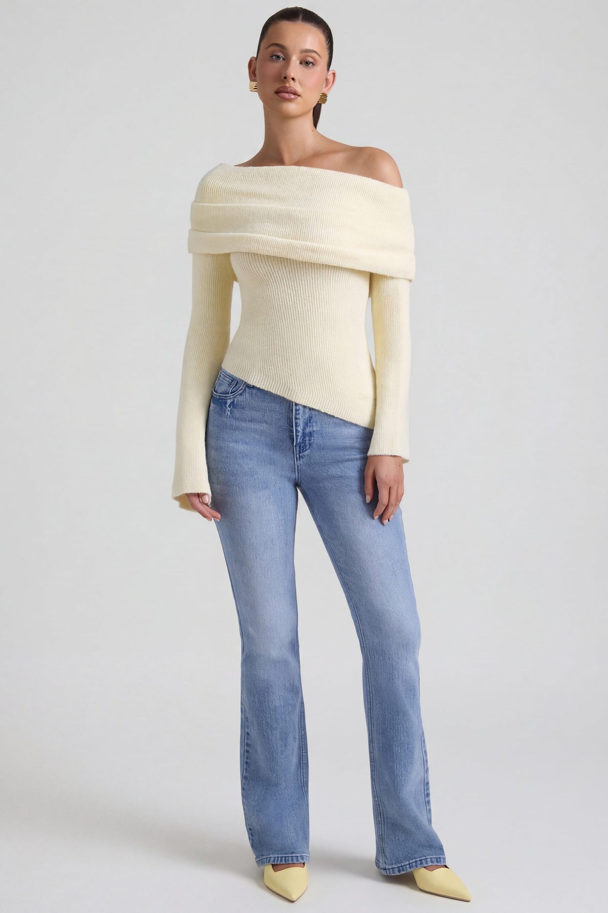 High-Rise Flared Jeans in Vintage Wash - 7