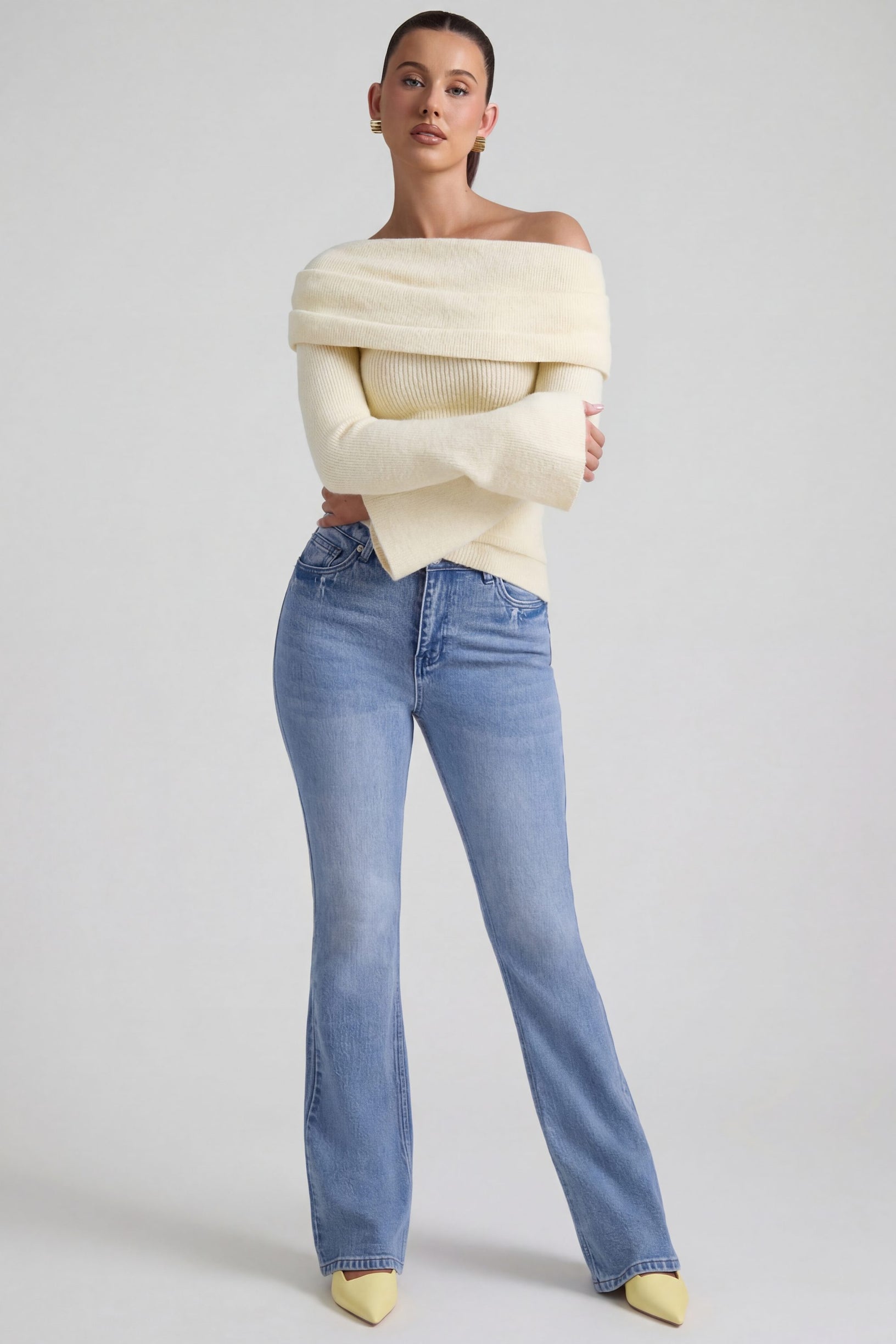High-Rise Flared Jeans in Vintage Wash - 1
