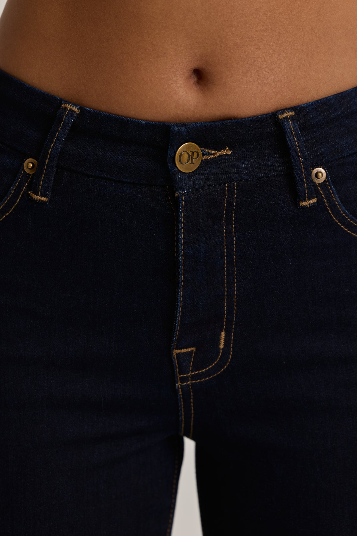 High-Rise Cropped Skinny Jeans in Dark Wash