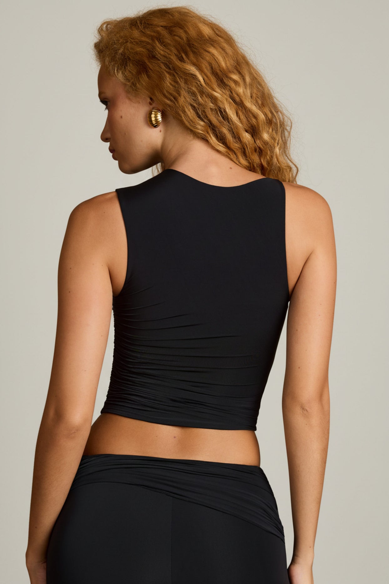 Asymmetric Ruched Tank Top in Black - 2