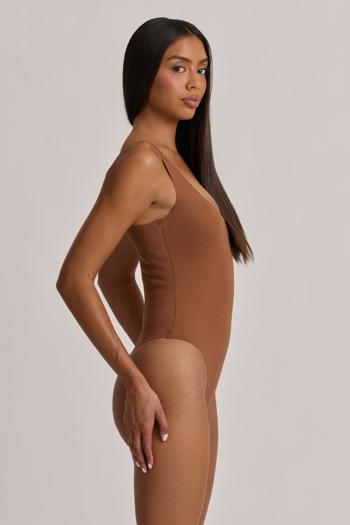 Scoop-Neck Cheeky Bodysuit in Almond
