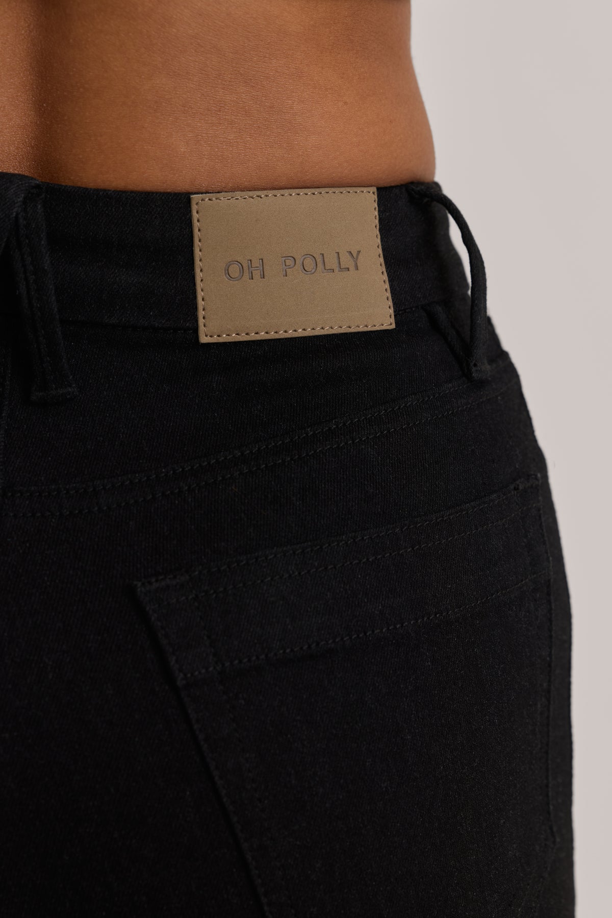 High-Rise Flared Jeans in Black Wash