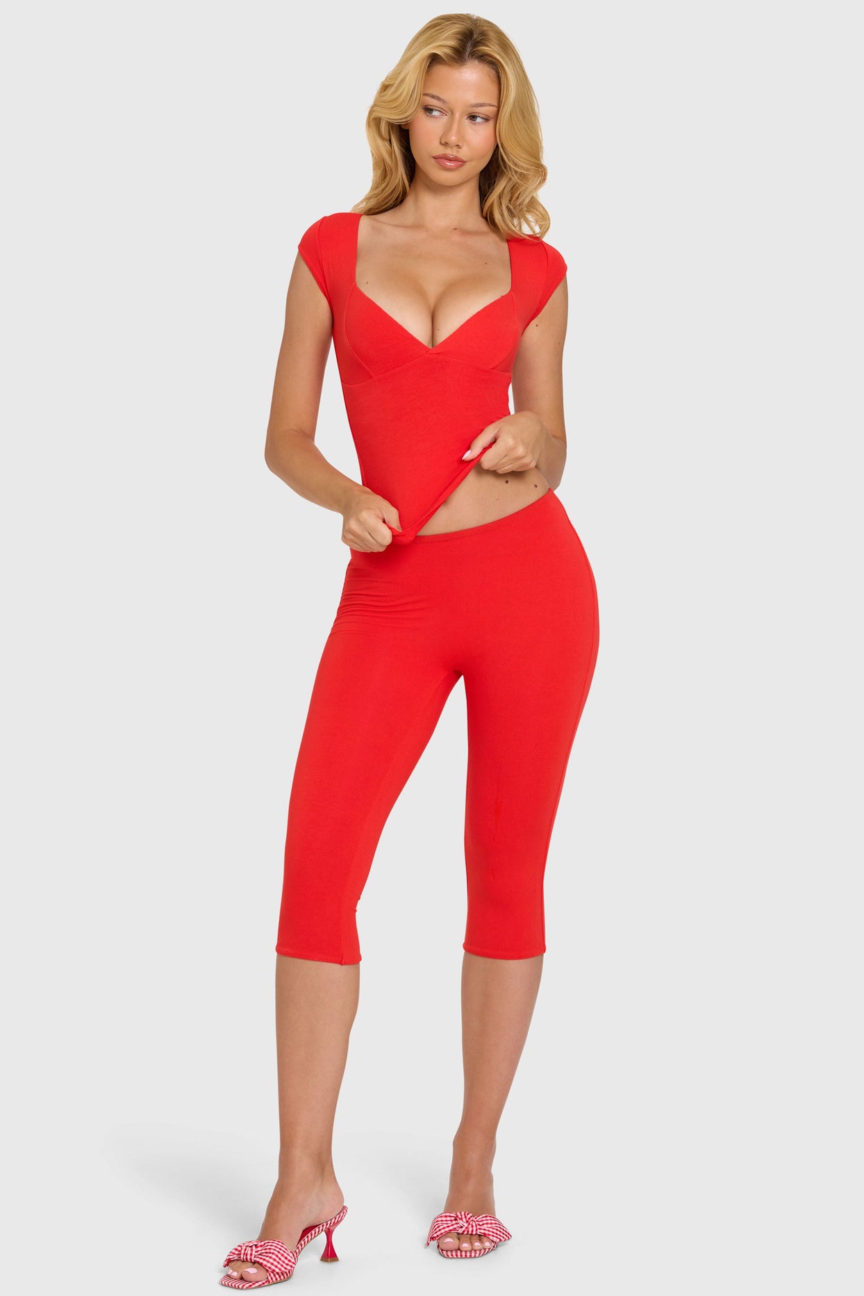 Modal Capri Leggings in Cherry - 7