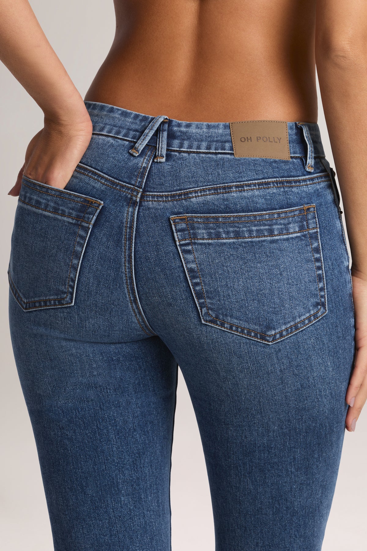 High-Rise Bootcut Jeans in Mid Wash