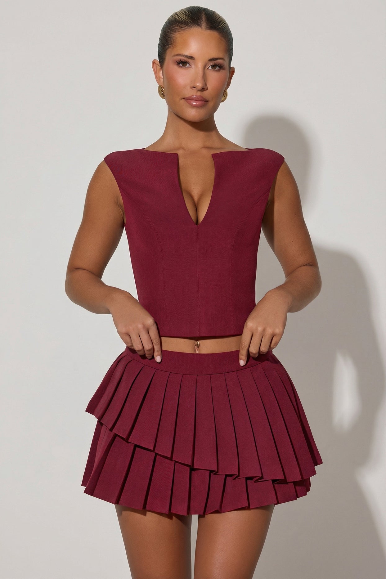 Layered Pleated Low-Rise Mini Skirt in Wine Red - 5