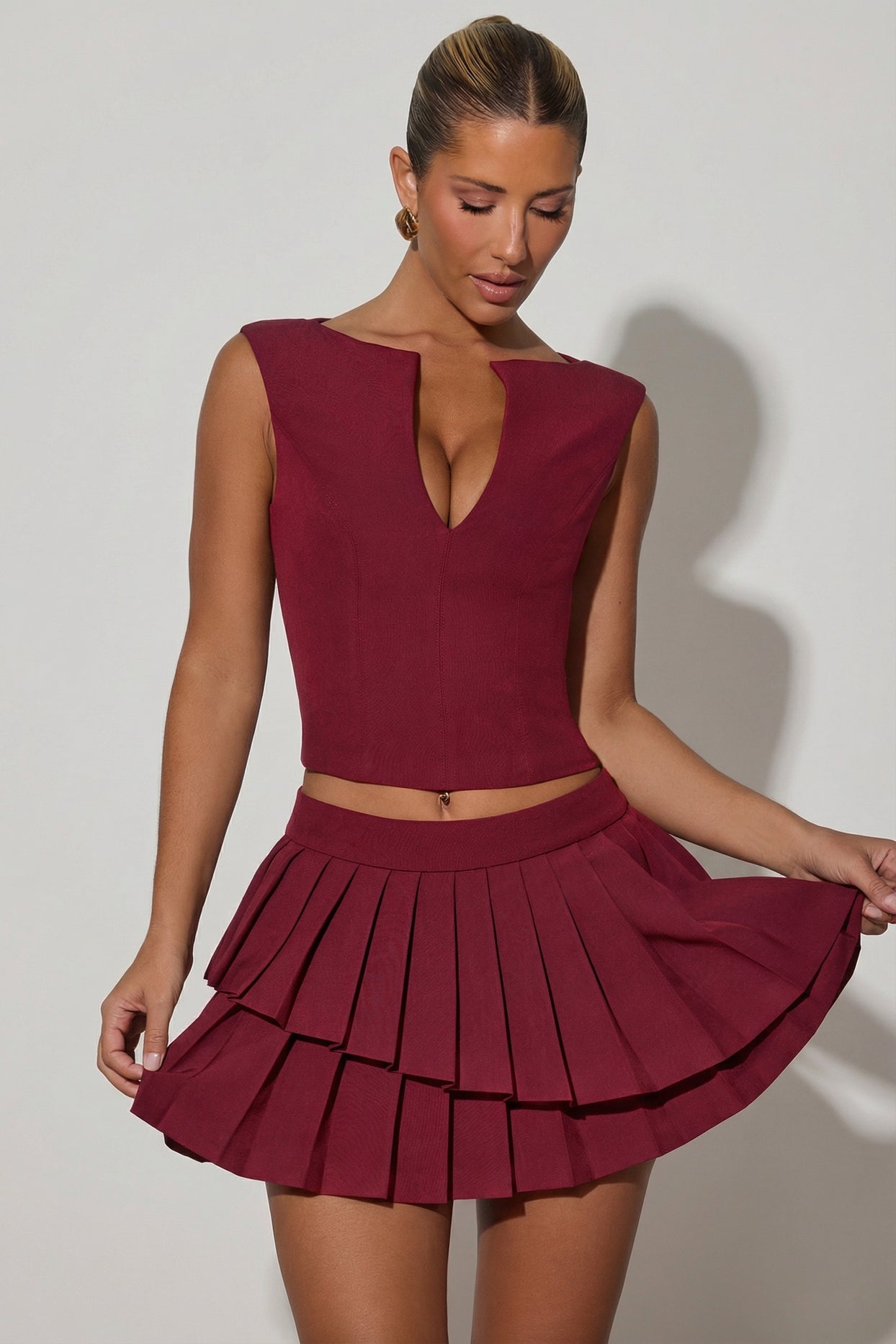 Layered Pleated Low-Rise Mini Skirt in Wine Red - 6