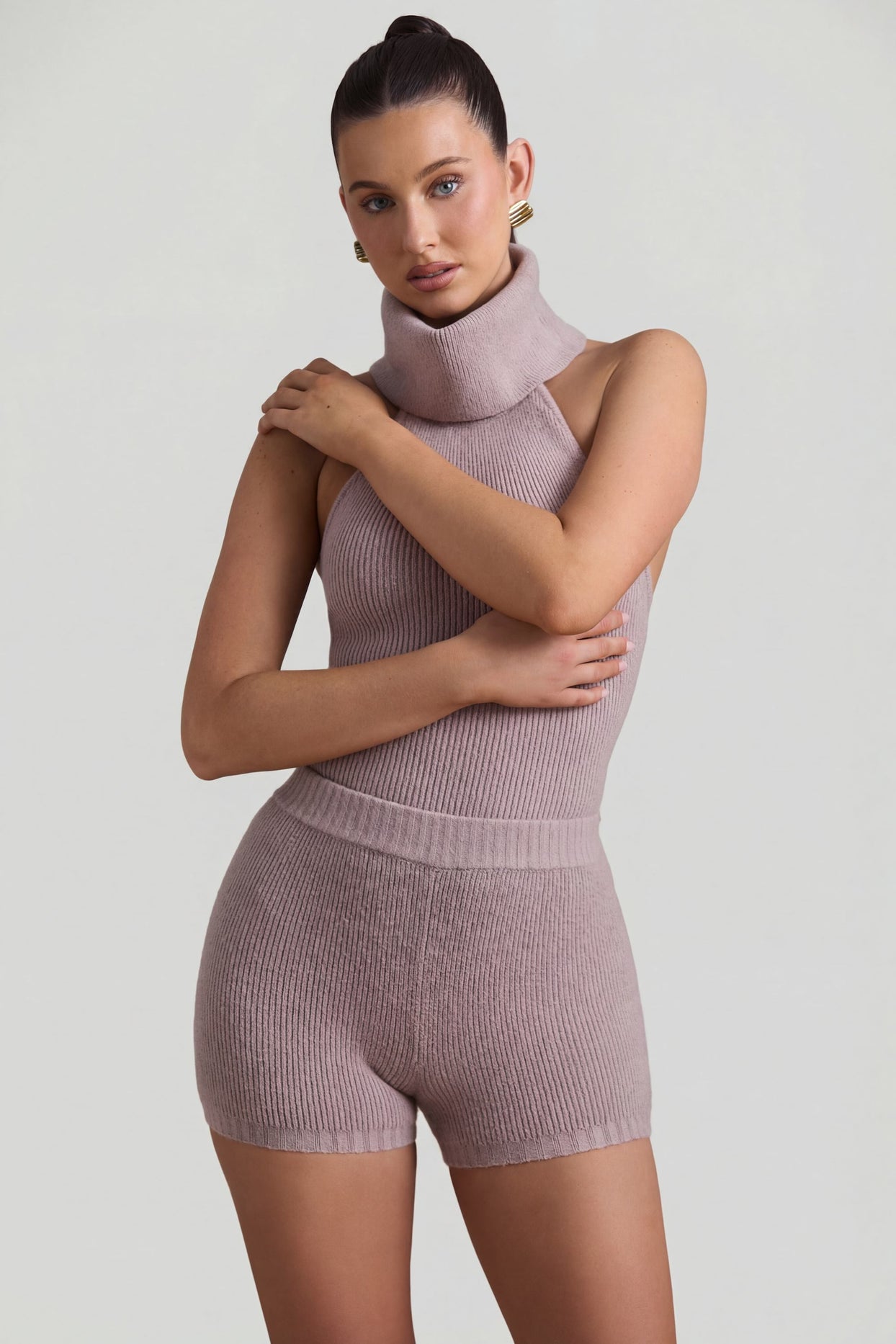 Ribbed-Knit Turtleneck Backless Top in Taupe - 7