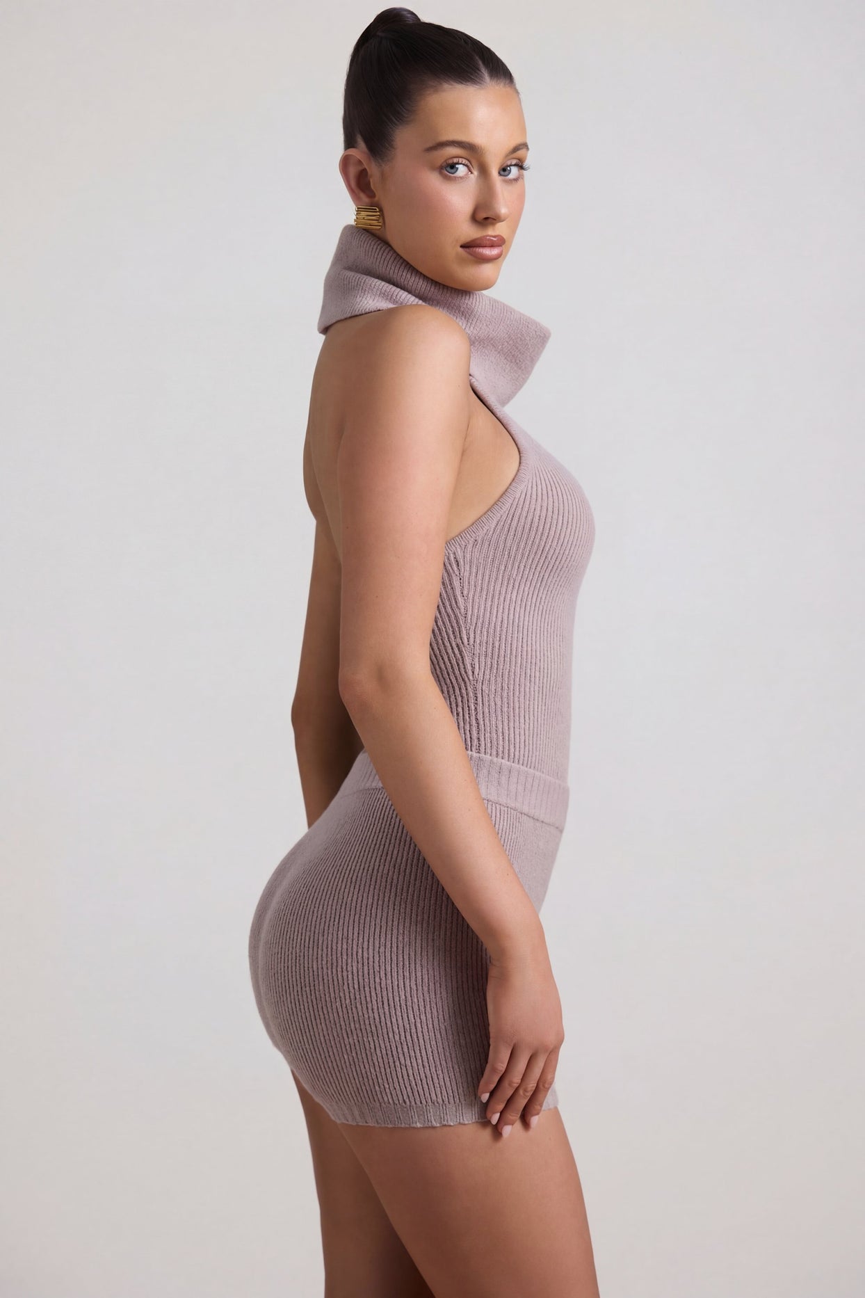 Ribbed-Knit Turtleneck Backless Top in Taupe - 3