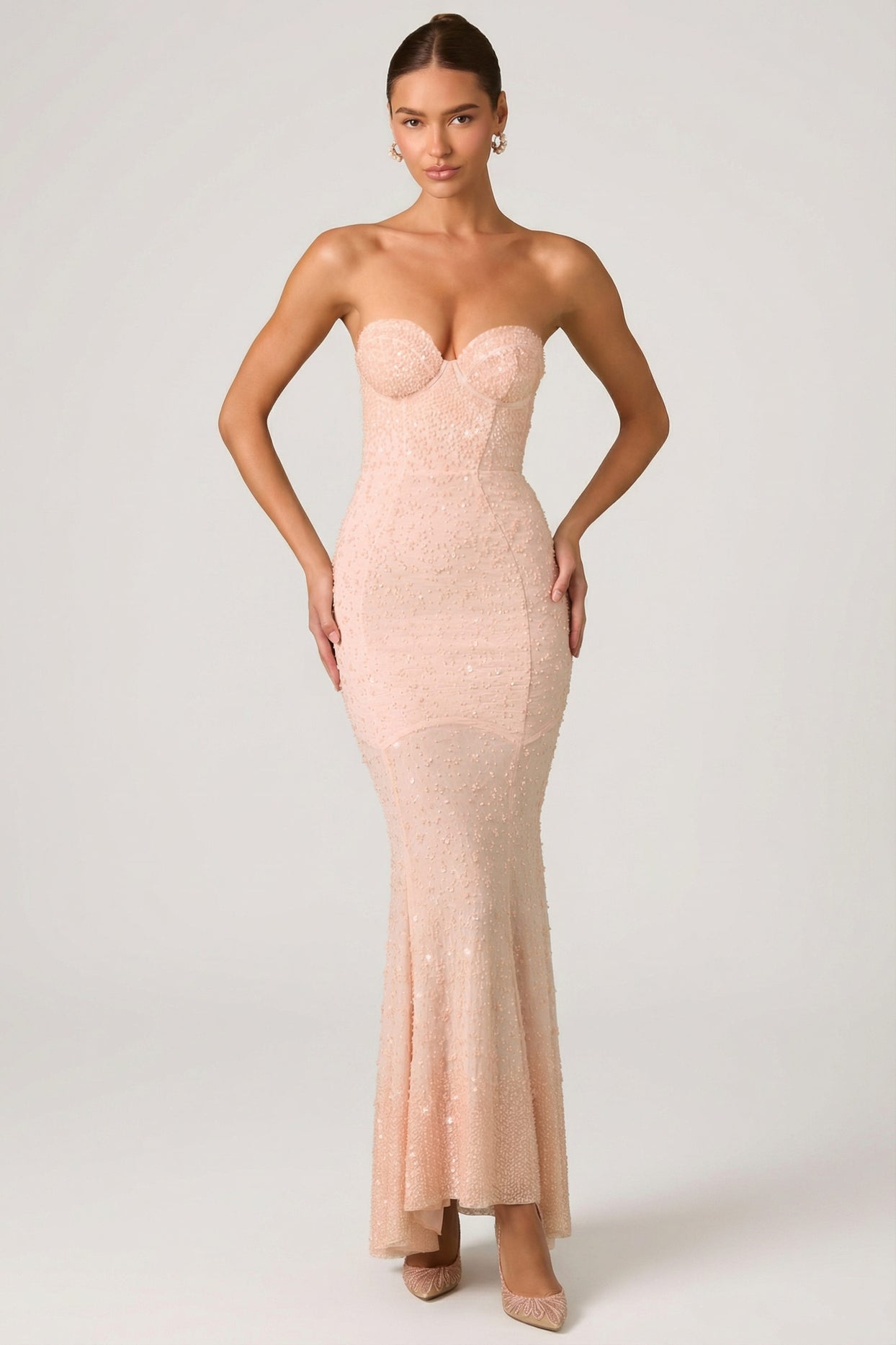 Embellished Sweetheart-Neck Fishtail Gown in Dusty Rose - 5