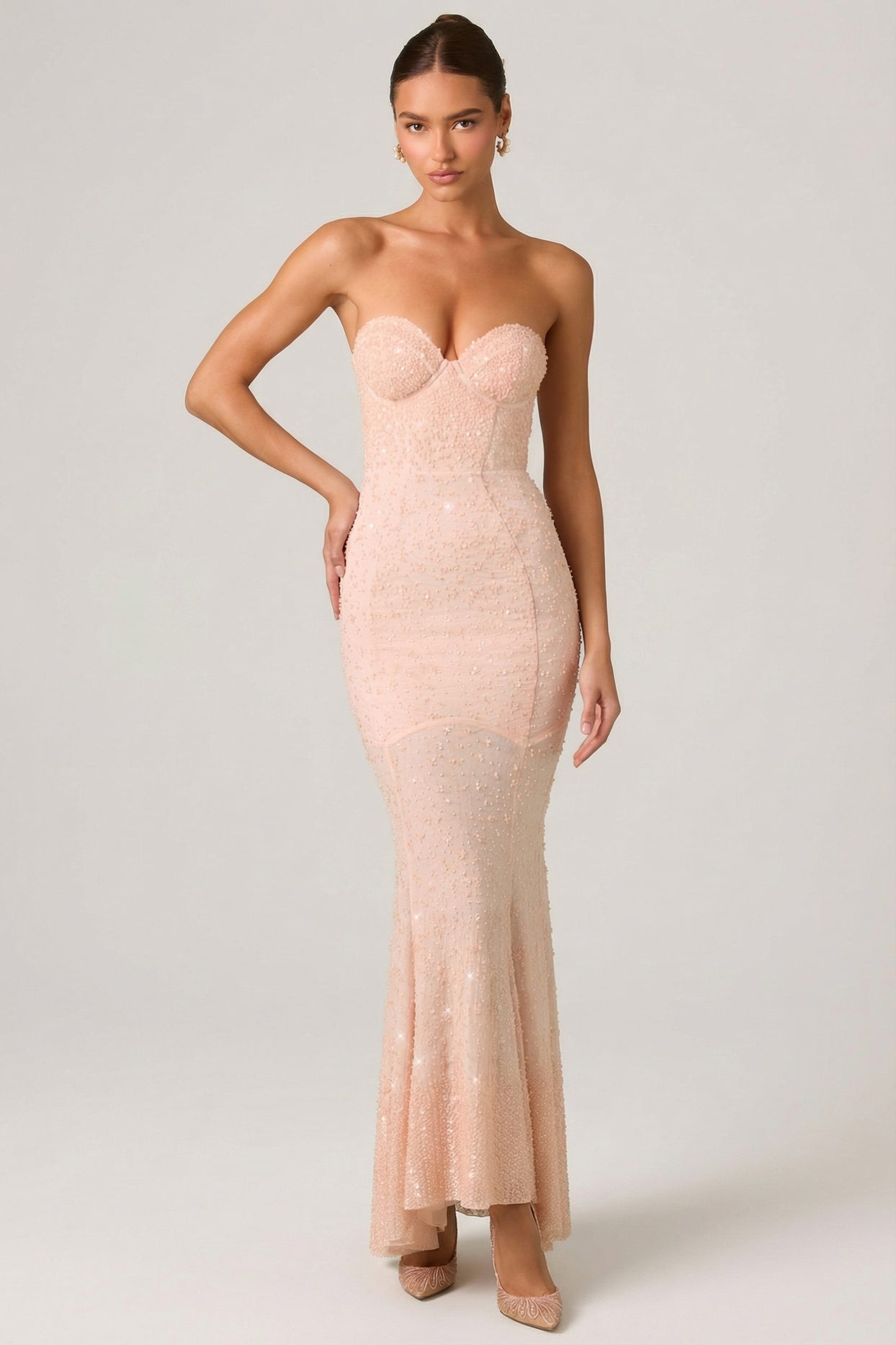 Embellished Sweetheart-Neck Fishtail Gown in Dusty Rose - 8