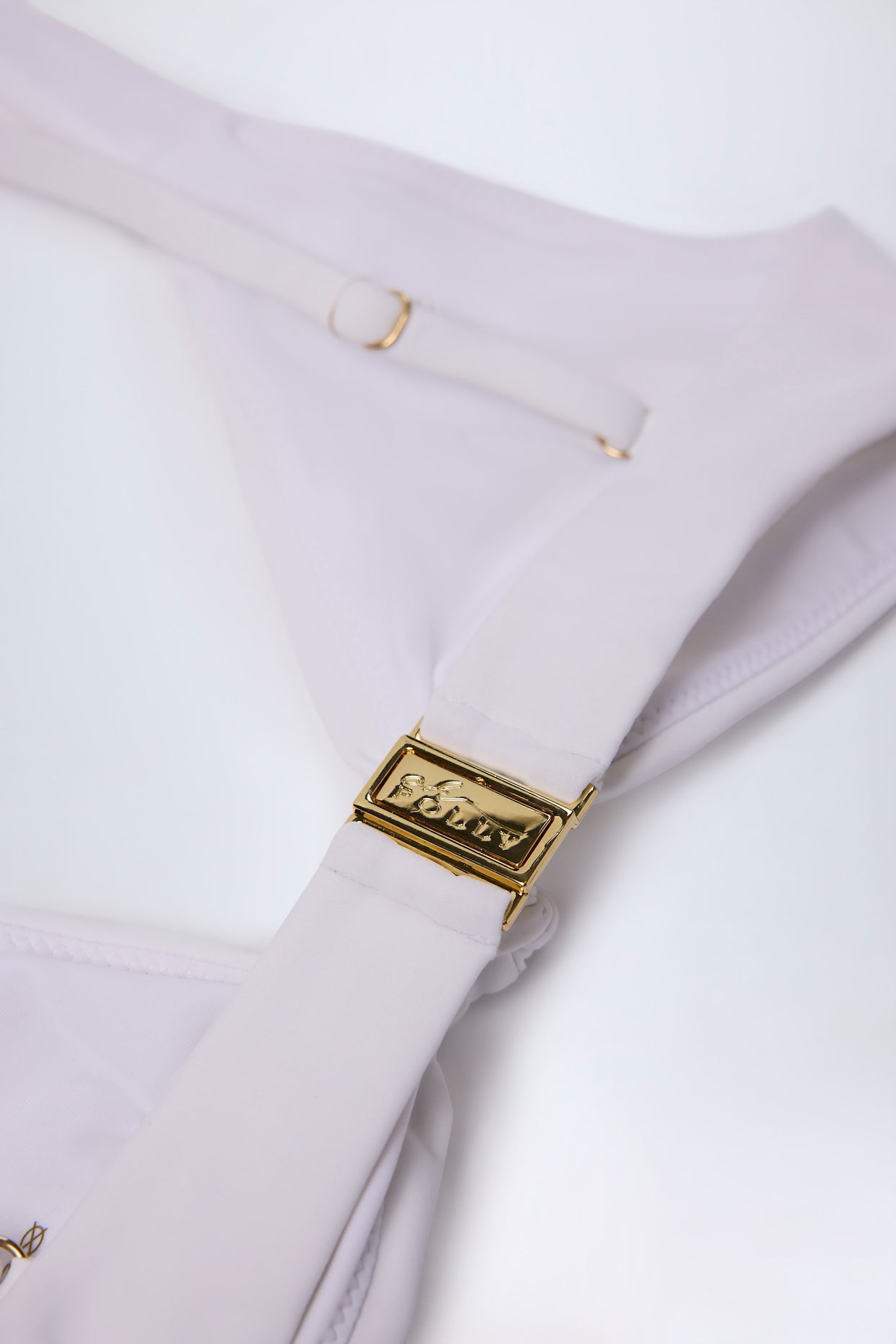 Knot-Detail Bikini Top in White - 5