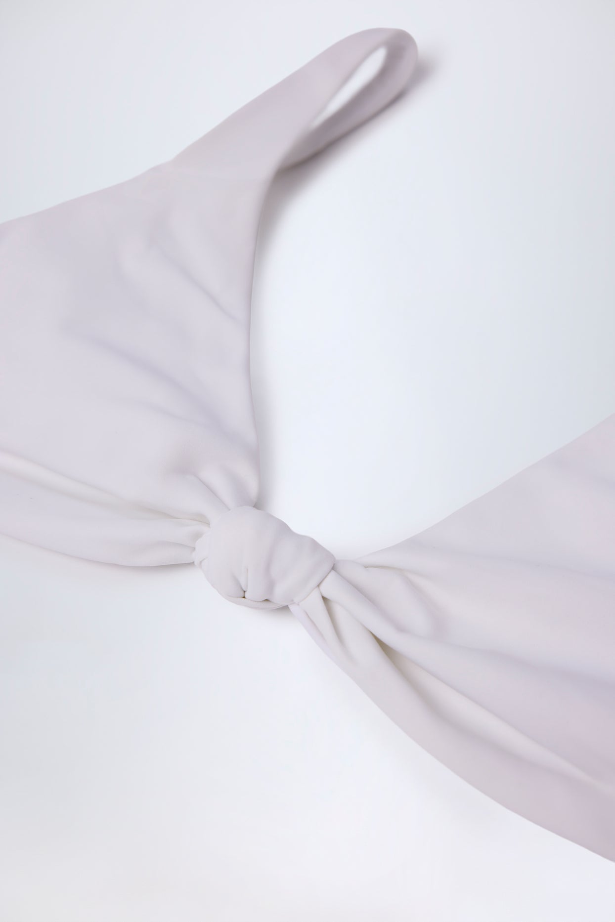 Knot-Detail Bikini Top in White - 6