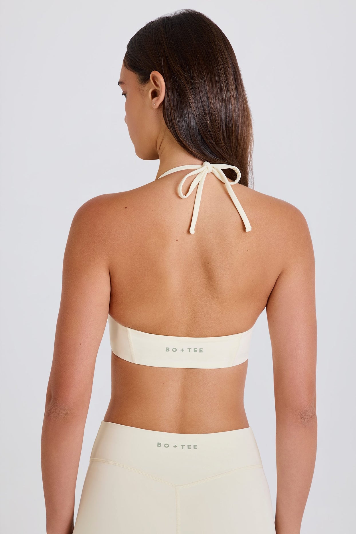 Scoop-Neck Halterneck Sports Bra in Cream - 4