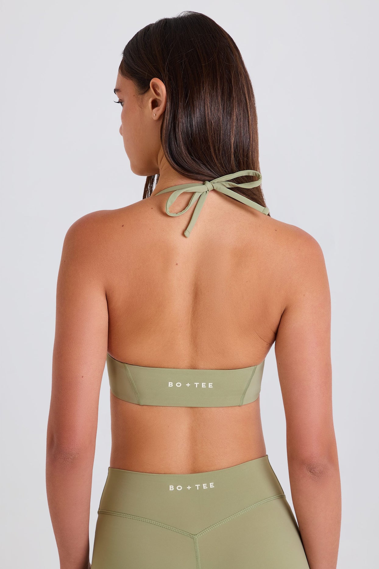 Scoop-Neck Halterneck Sports Bra in Matcha - 4