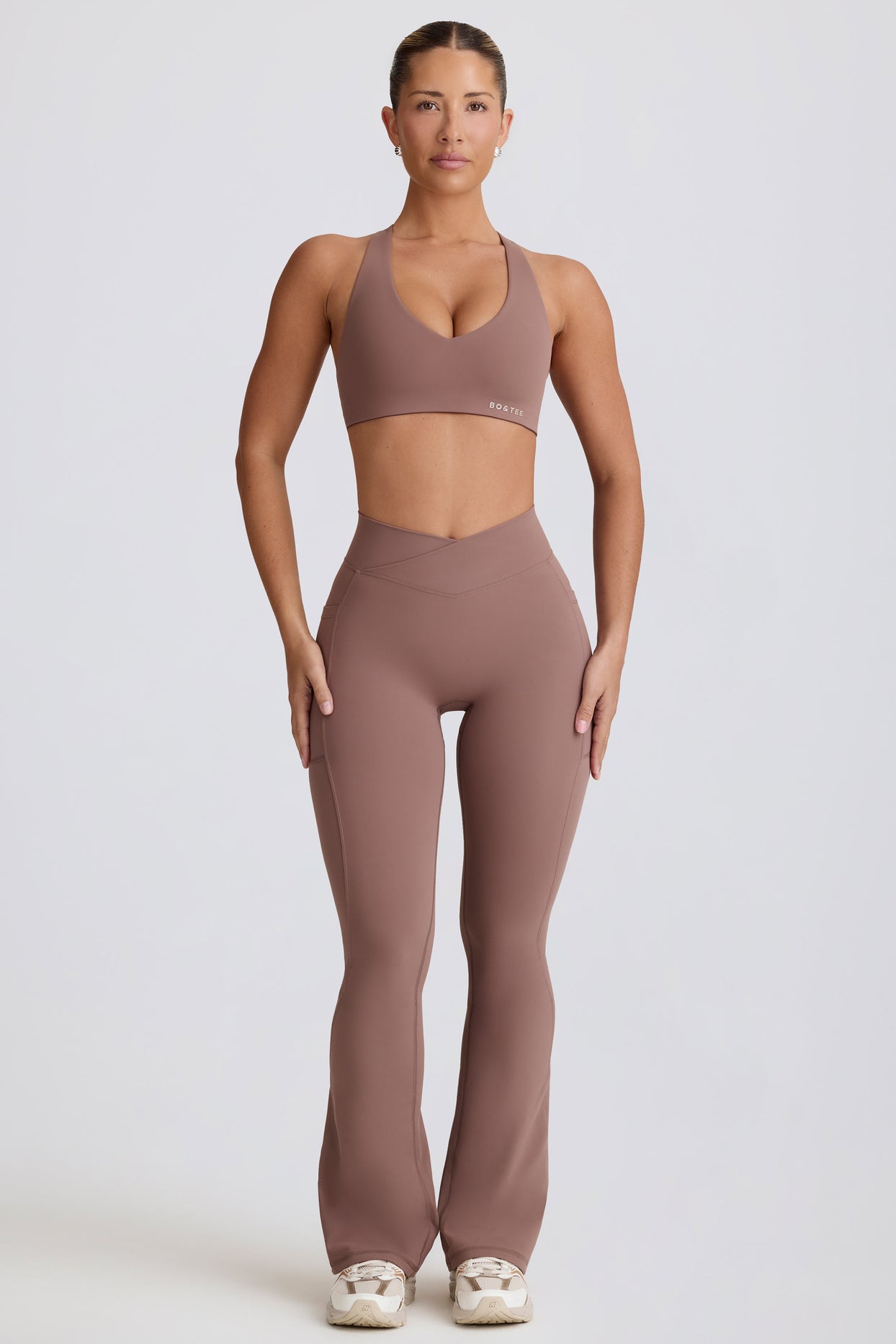 Soft Active V-Waist Pocket Flared Leggings in Mocha - 9