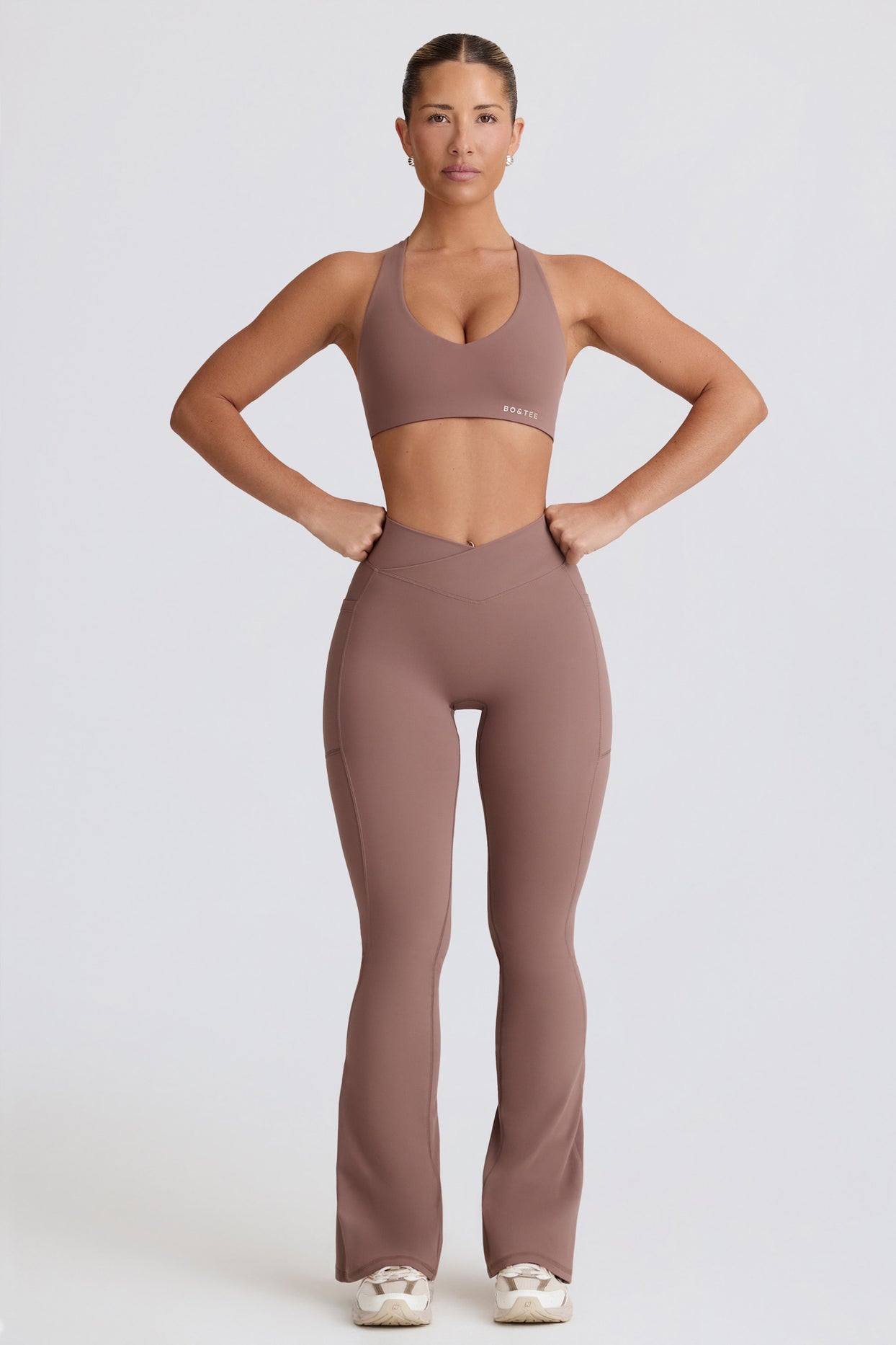 Soft Active V-Waist Pocket Flared Leggings in Mocha - 8