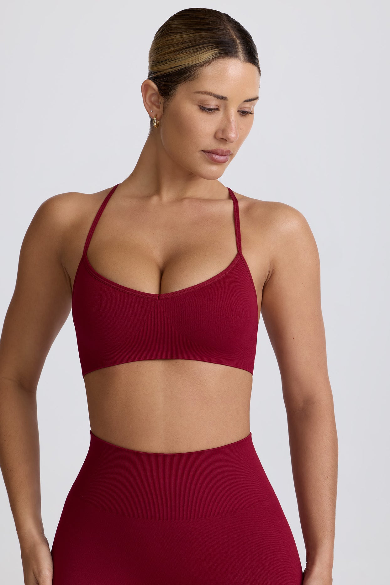 Super Sculpt Seamless Cross-Back Sports Bra in Burgundy - 8