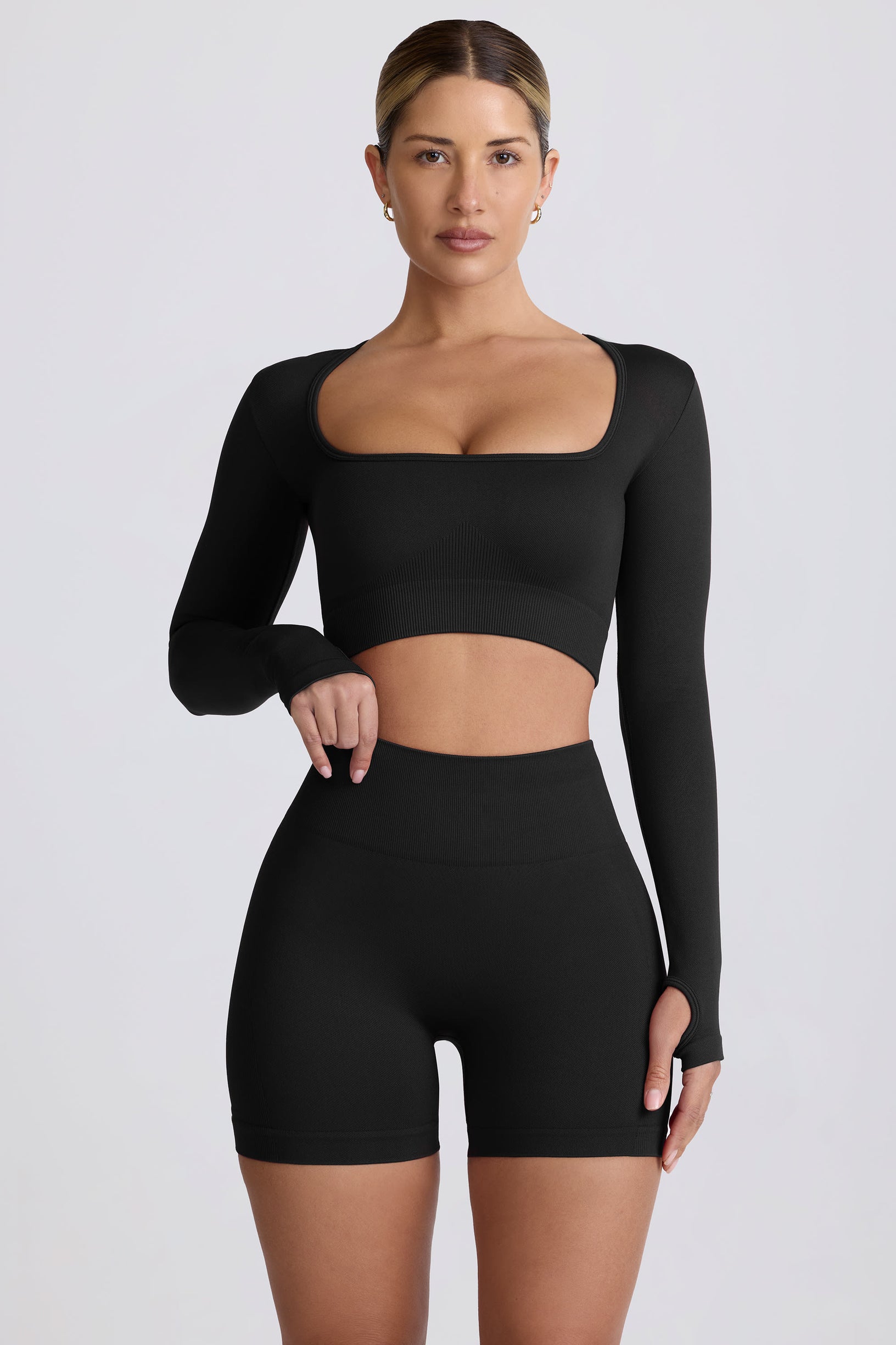 Super Sculpt Seamless Long-Sleeve Crop Top in Black - 1