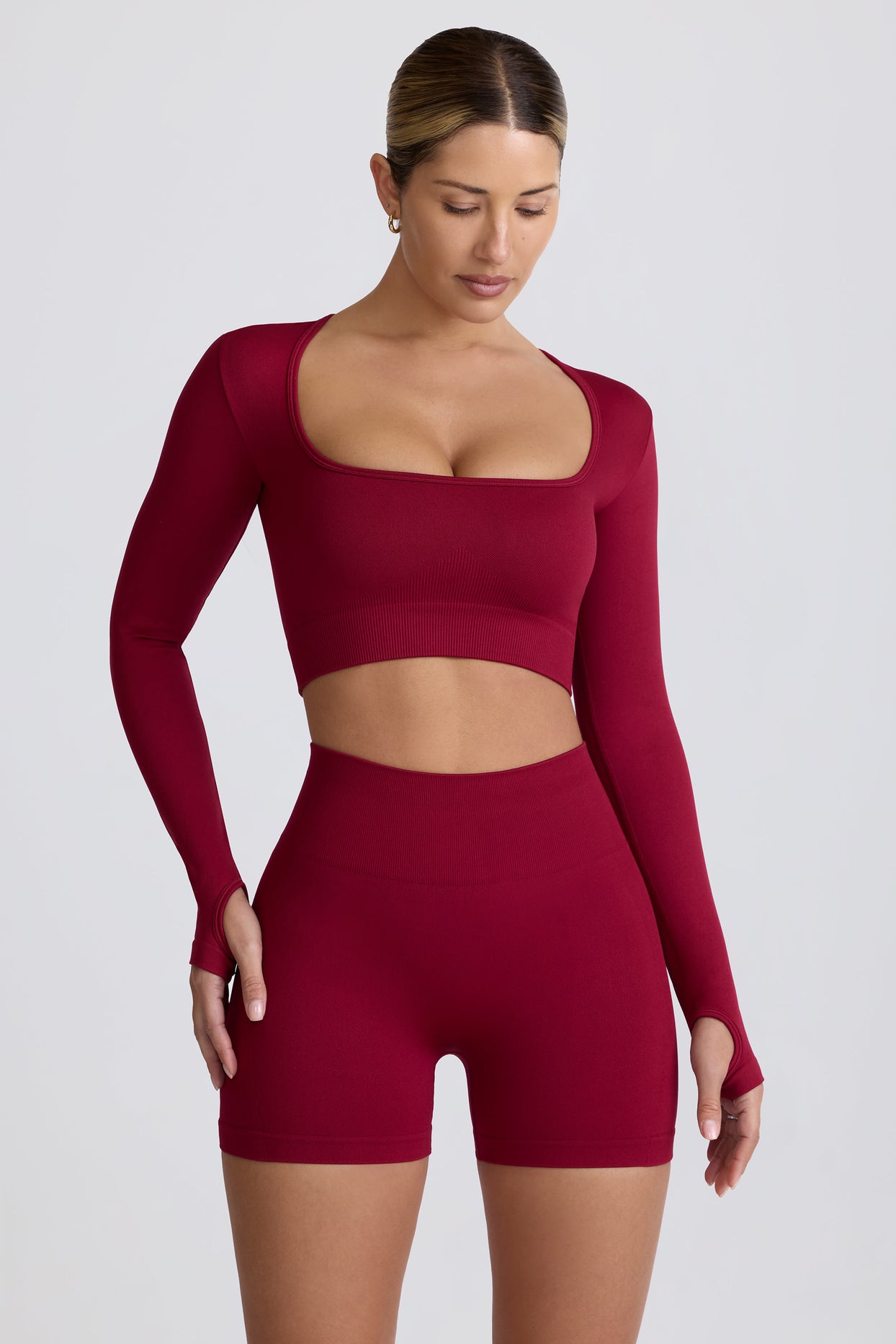 Super Sculpt Seamless Long-Sleeve Crop Top in Burgundy - 7