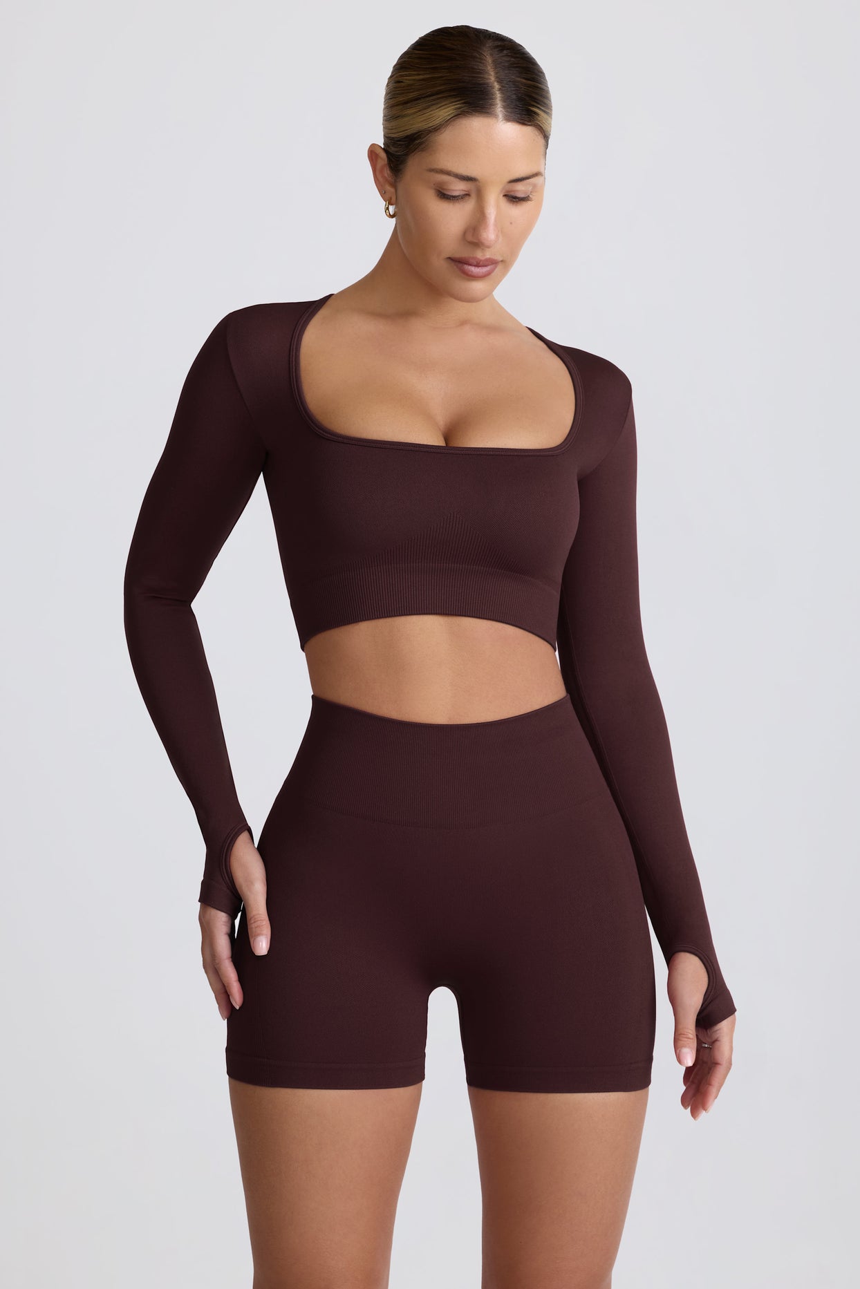Super Sculpt Seamless Long-Sleeve Crop Top in Chocolate - 9