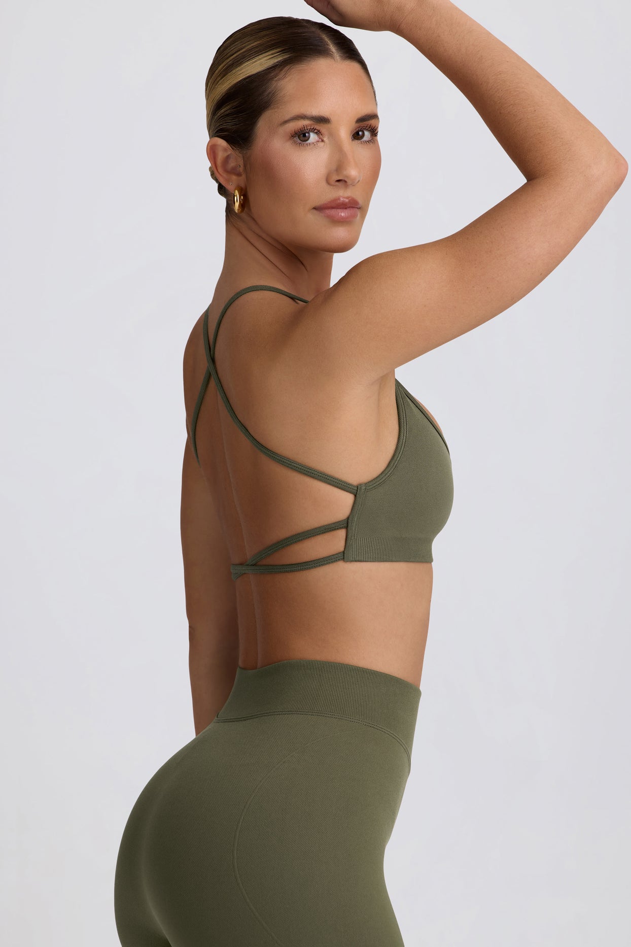 Super Sculpt Seamless Backless Sports Bra in Light Green - 3
