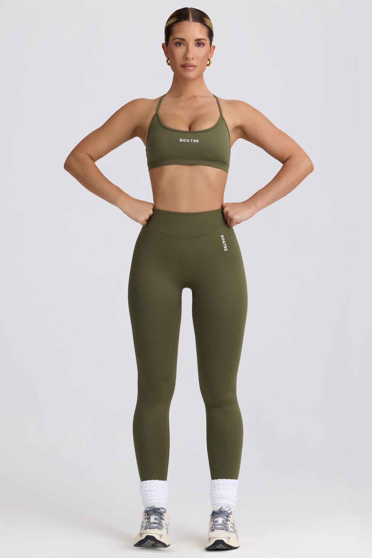 Super Sculpt Seamless Backless Sports Bra in Light Green - 5