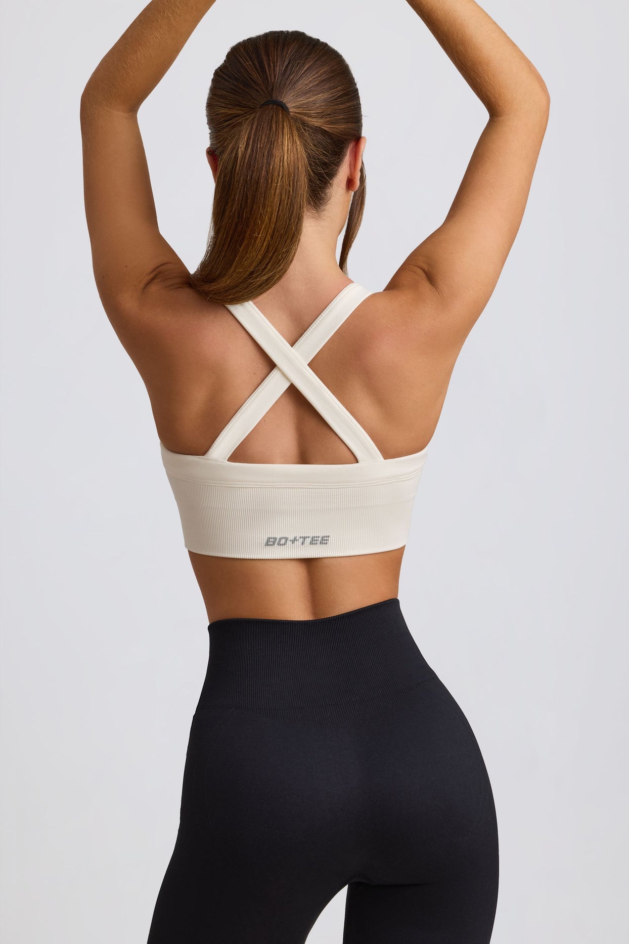 Super Sculpt Seamless Cross-Back Sports Bra in White - 2